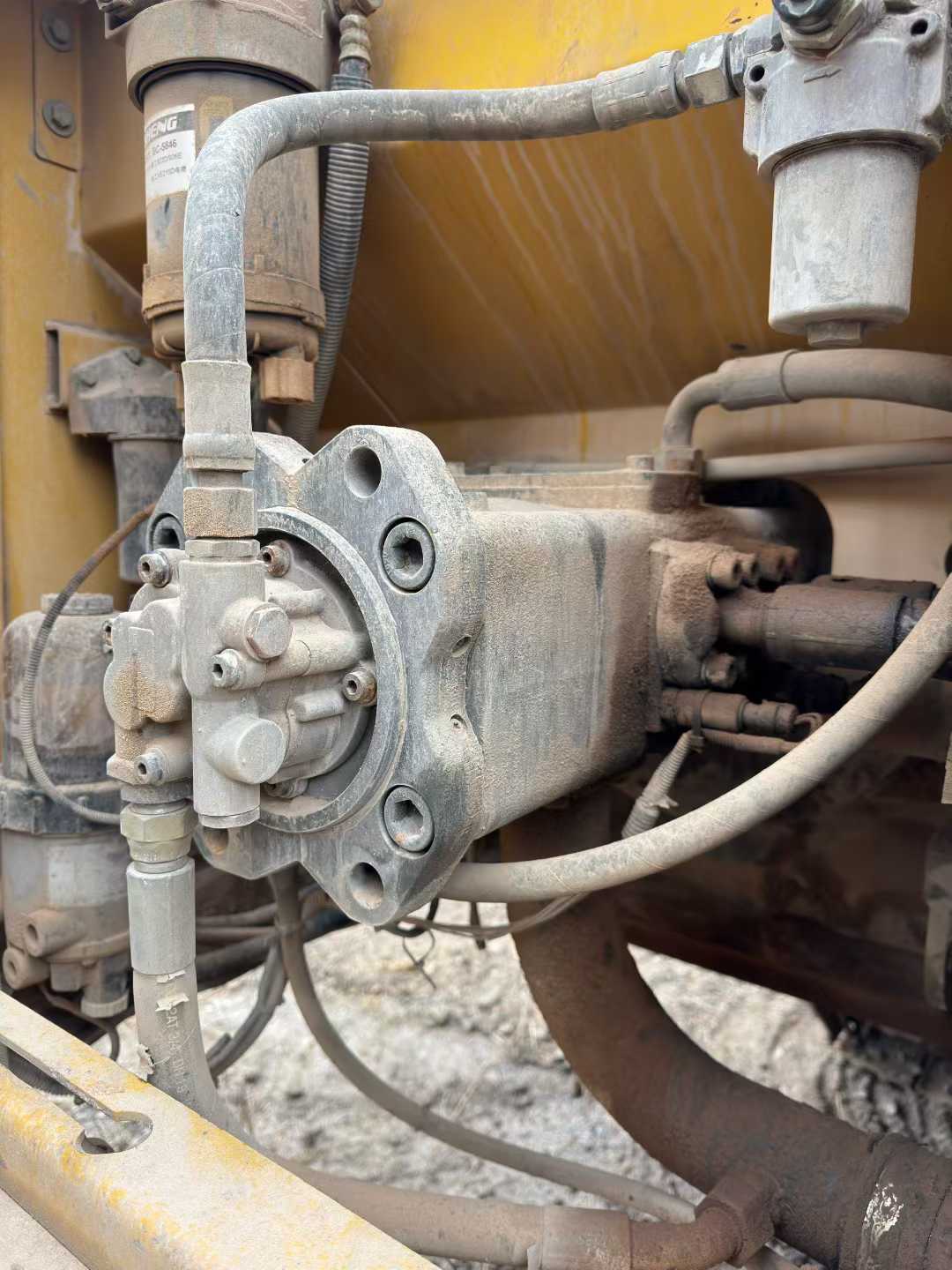 Used XCMG XE270GK Excavator 2019 Model / 4