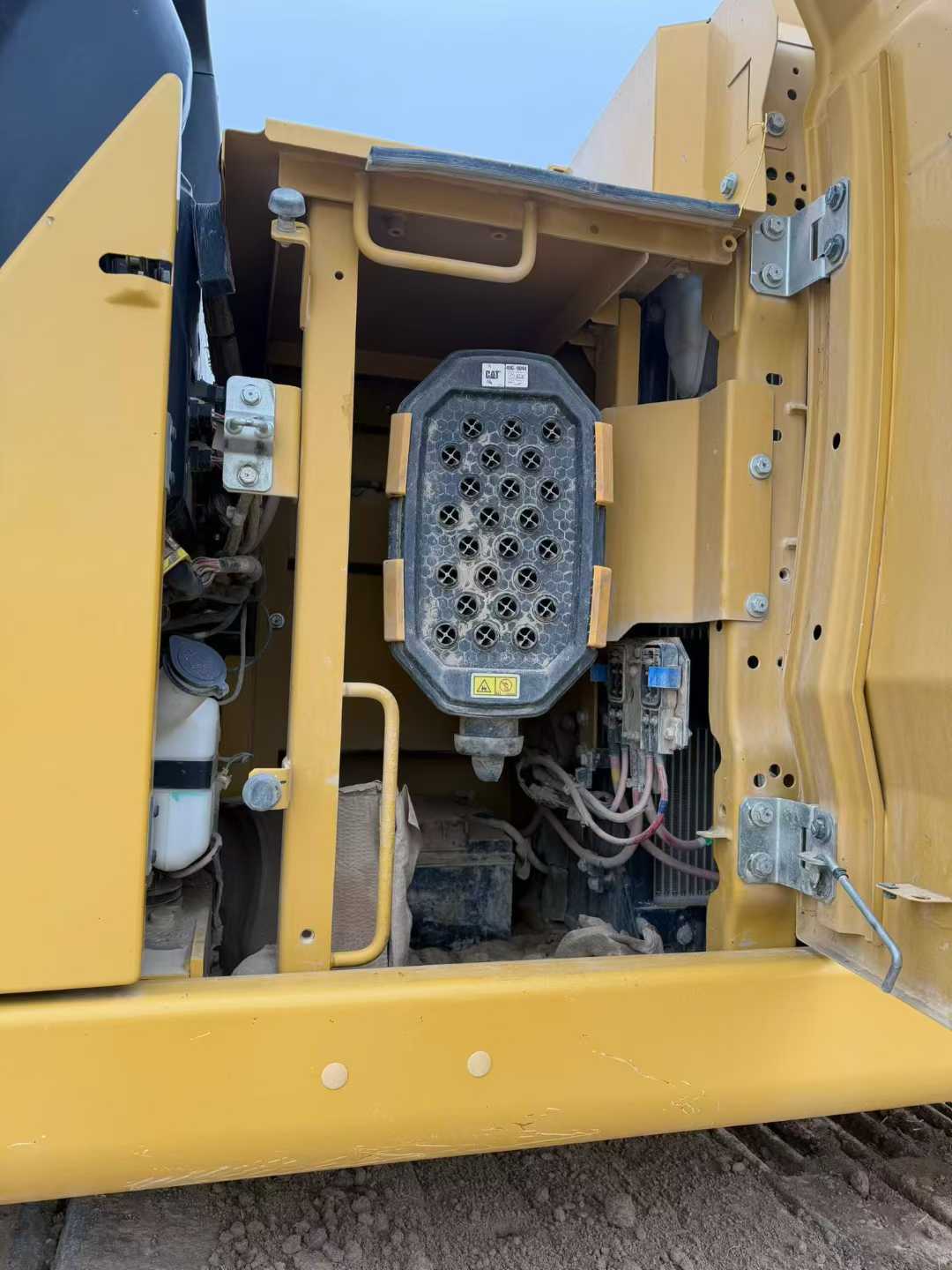 Used Caterpillar 330L Excavator 2020 Model / 5