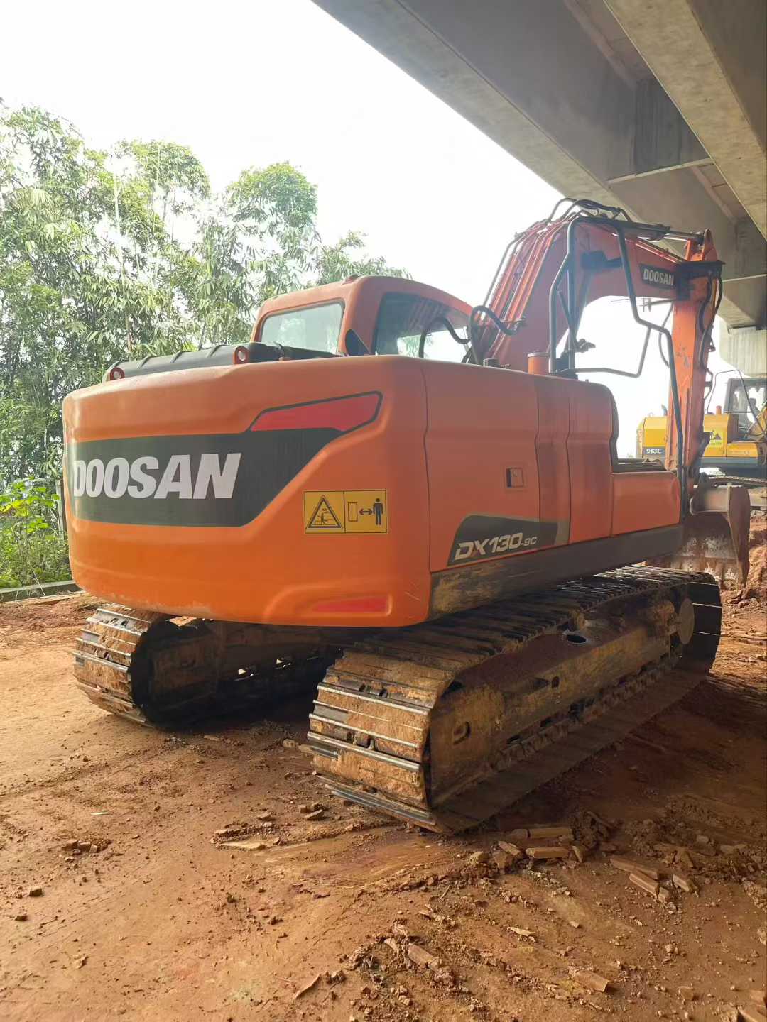 Used Doosan DH130LC-V Excavator 2022 Model / 3