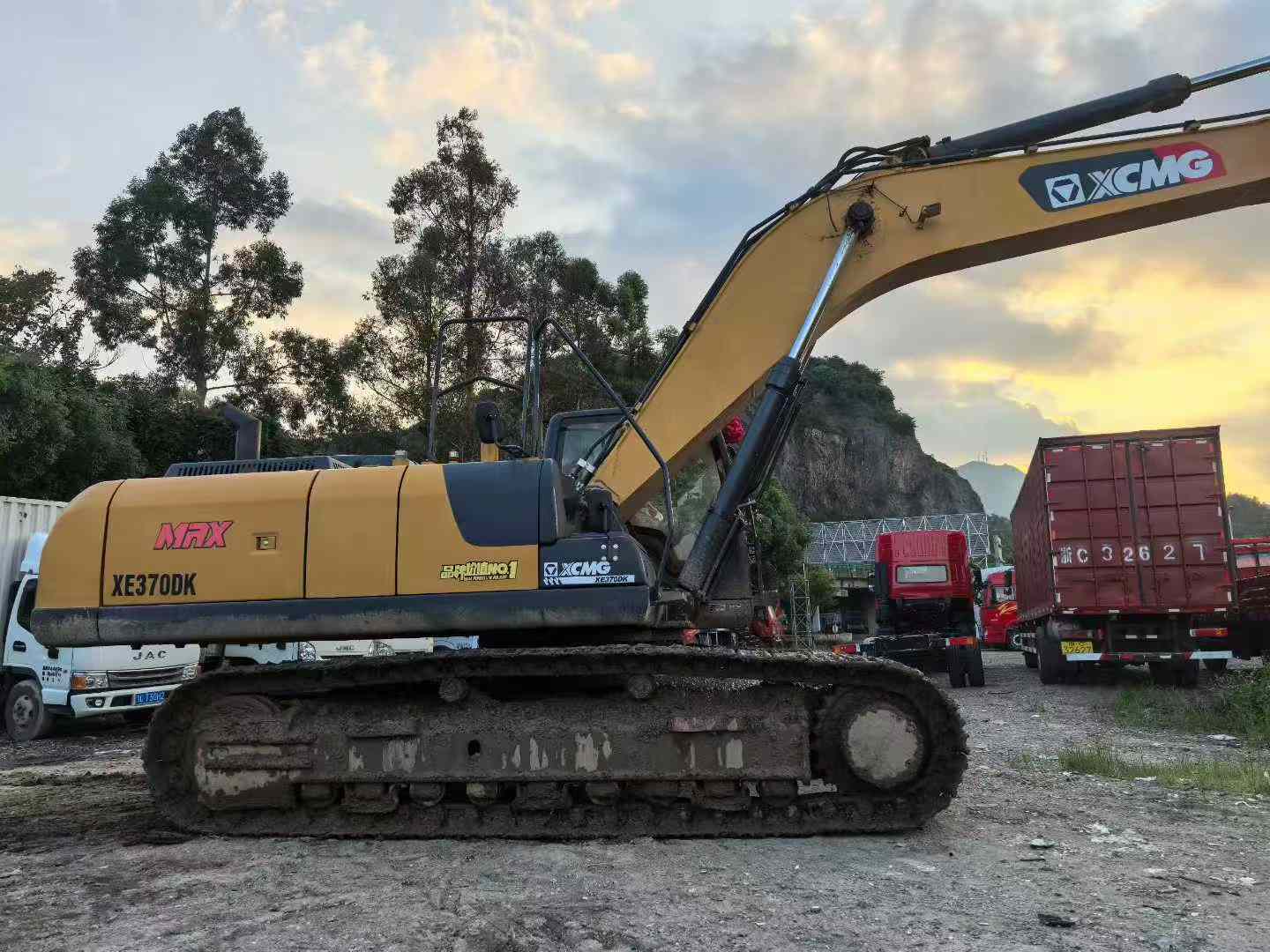 Used XCMG XE370 Excavator 2021 Model / 9