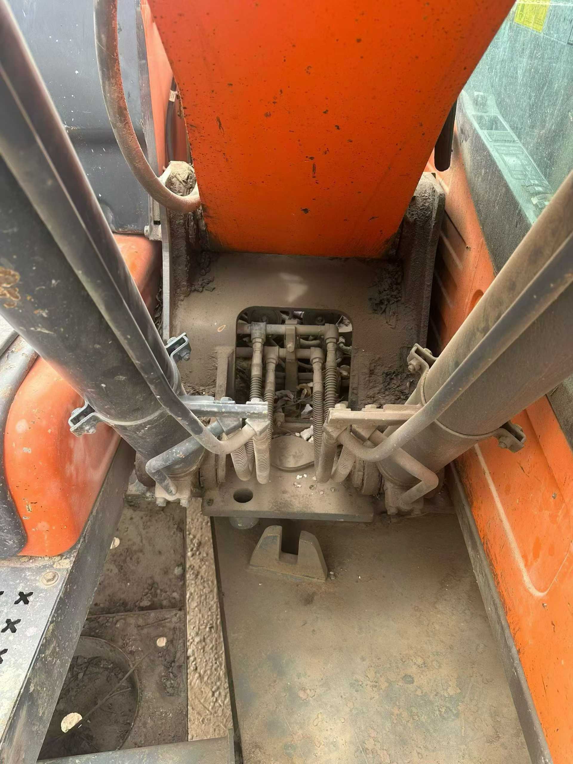 Used Doosan DX15 Excavator 2018 Model / 6