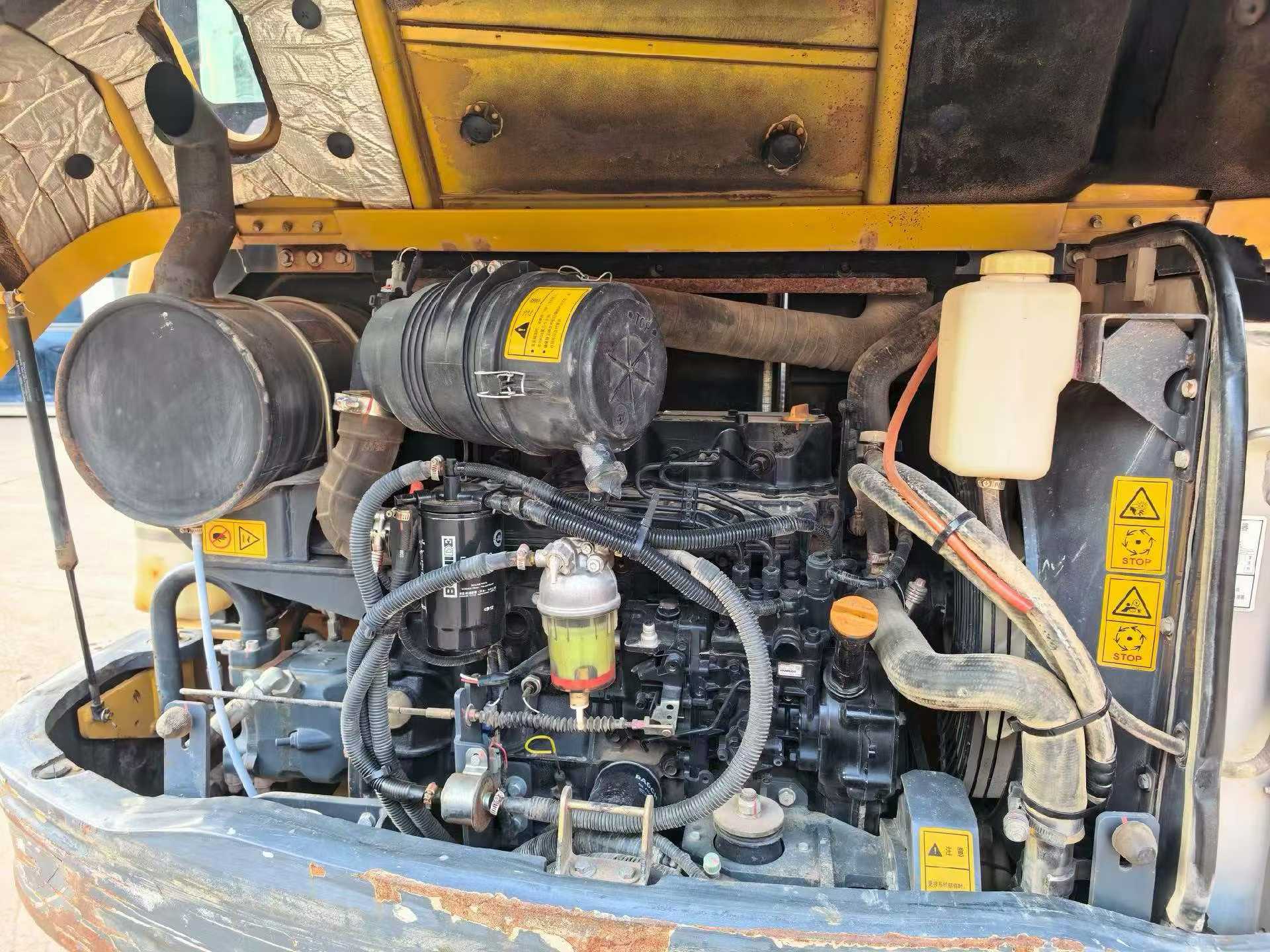 Used XCMG XE60 Excavator 2016 Model / 5