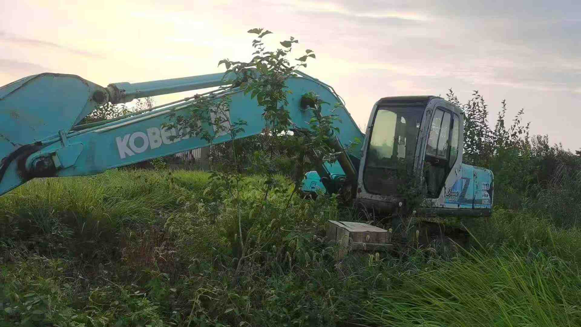 Used Kobelco SK200-6 Excavator 2016 Model / 5