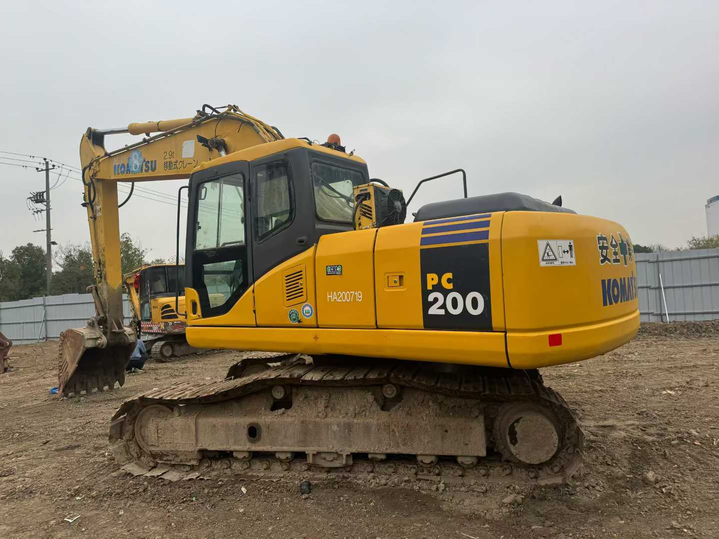 Used Komatsu PW200-7 Excavator 2016 Model / 9