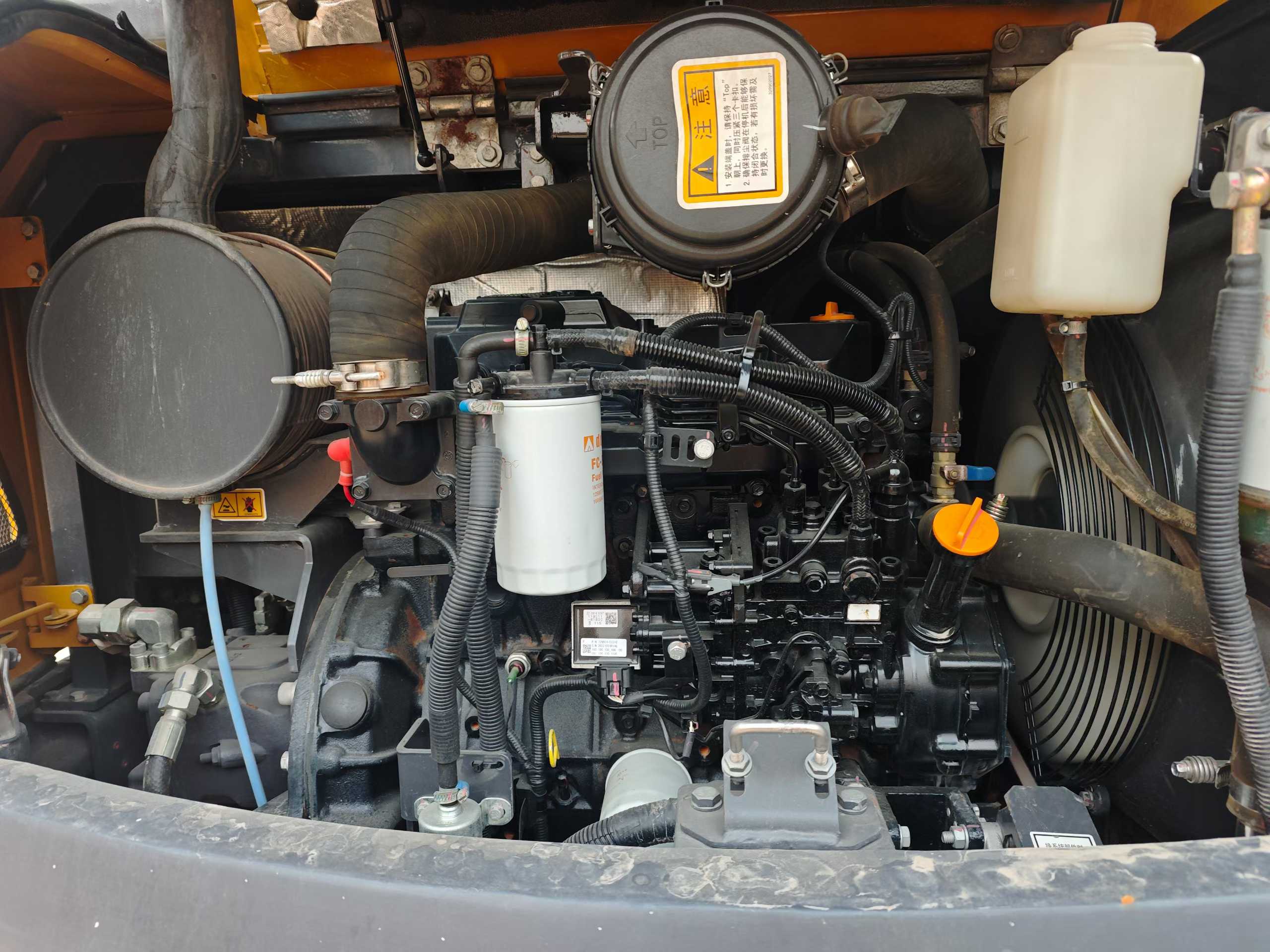 Used XCMG XE60 Excavator 2023 Model / 4