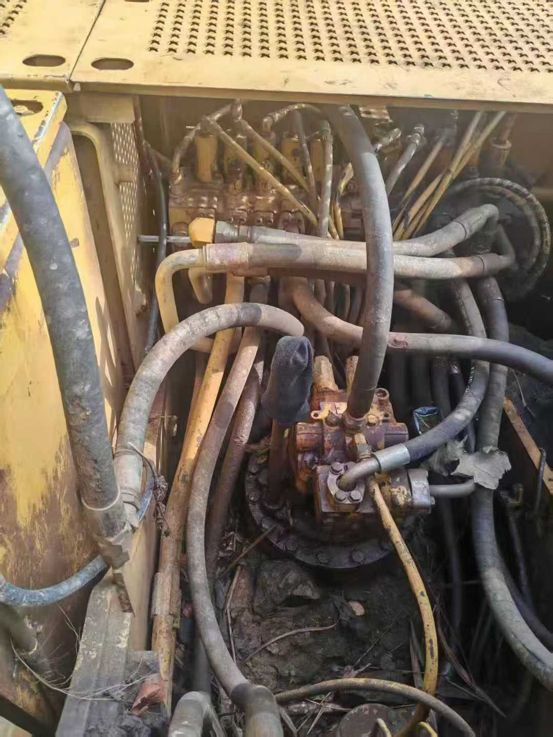 Used Caterpillar 320C Excavator 2016 Model / 6