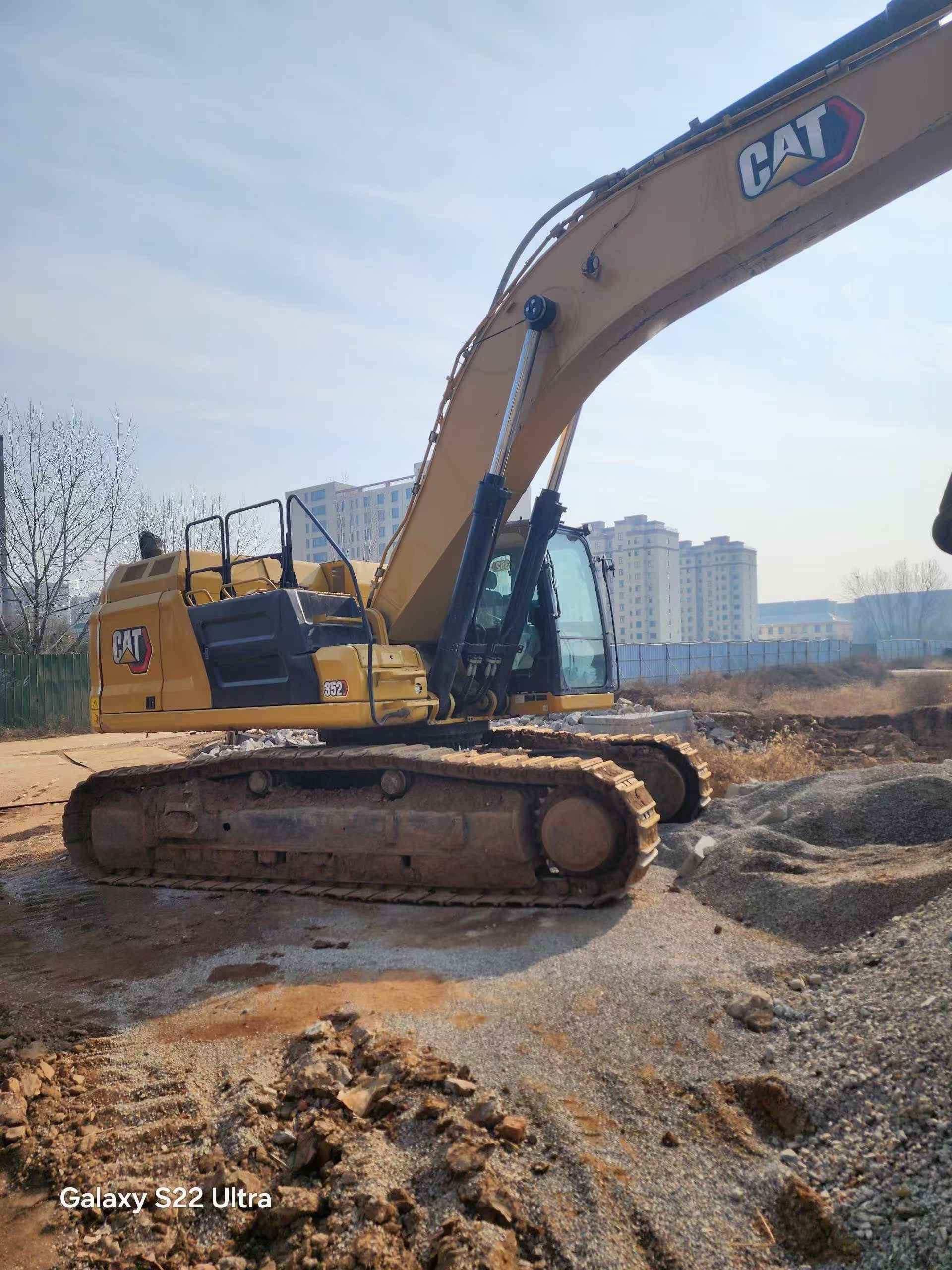 Used Caterpillar CAT352  Excavator 2022 Model / 2