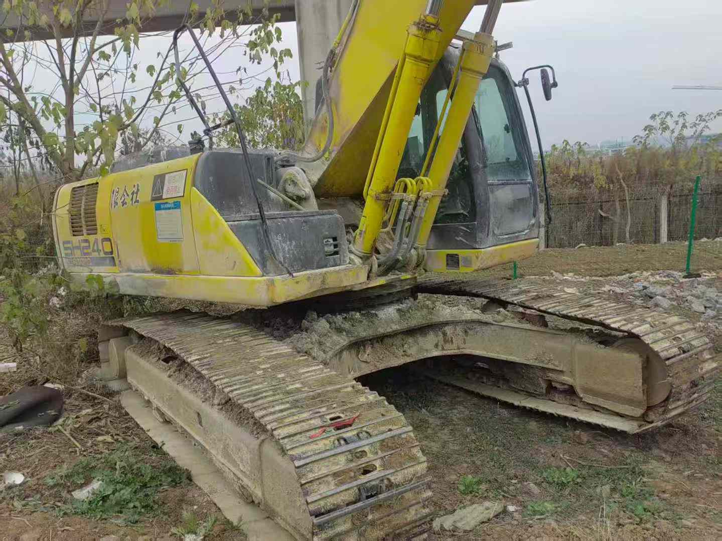 Used Sumitomo SH240-3 Excavator 2016 Model / 2