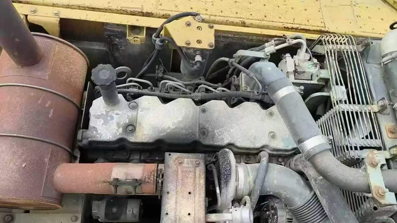 Used Komatsu PC220LC-8 Excavator 2016 Model / 2