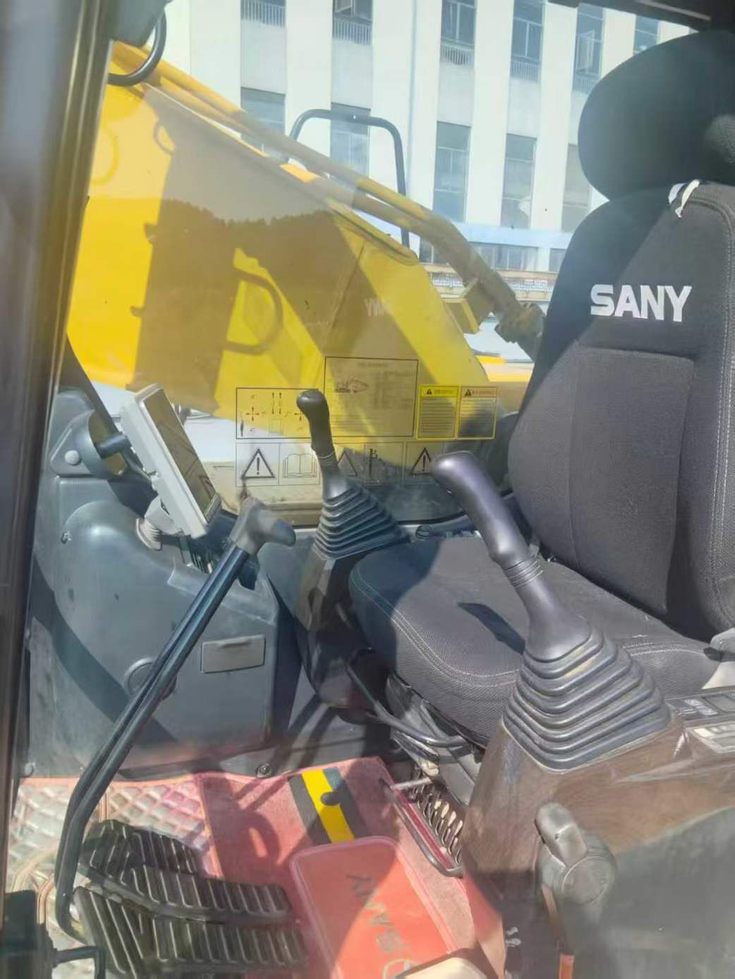 Used Sany SY200H Excavator 2020 Model / 4