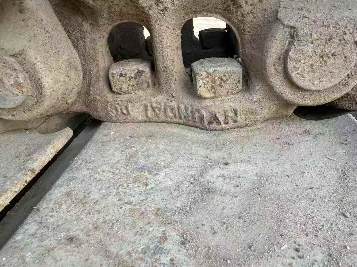 Used Hyundai R215-7C Excavator 2015 Model / 6