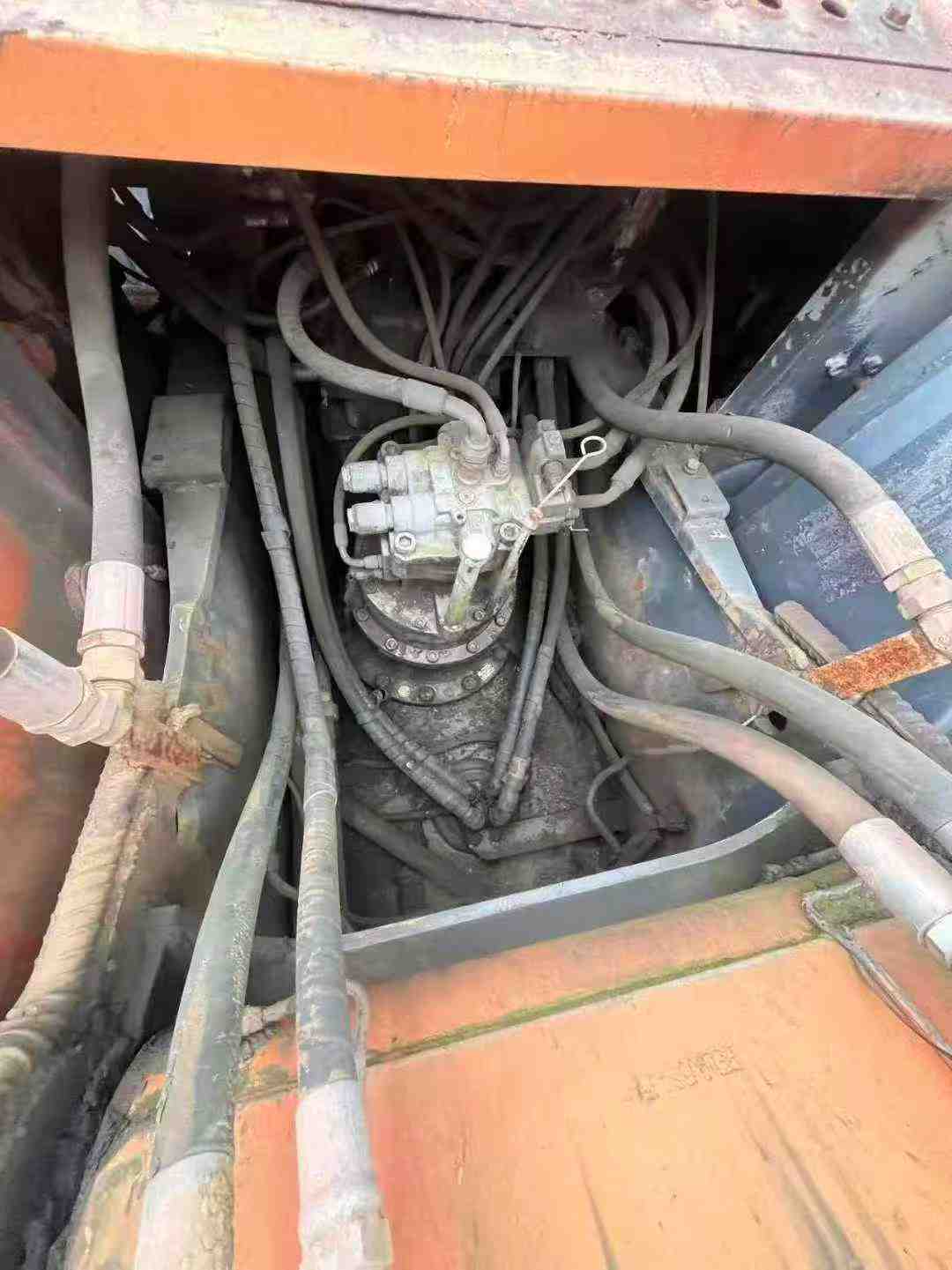 Used Hitachi ZAXIS200 Excavator 2016 Model / 2