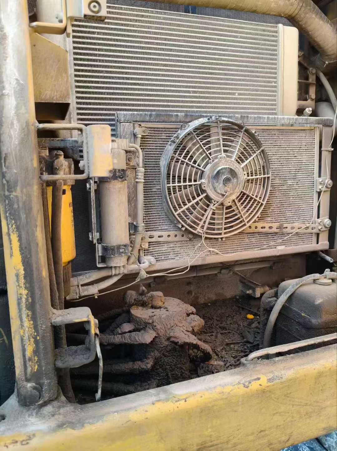 Used Caterpillar CT20 Excavator 2016 Model / 5