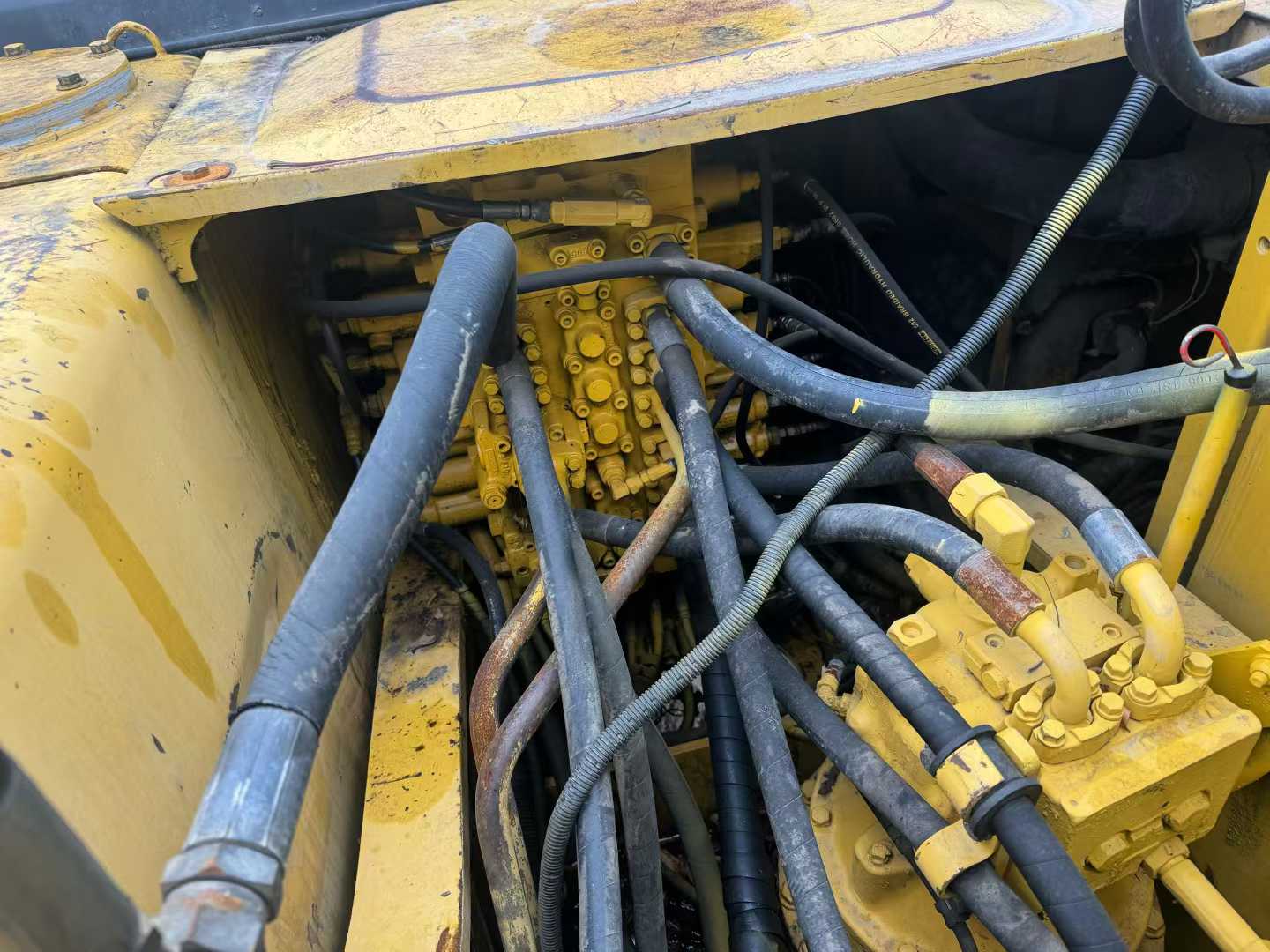 Used Komatsu PW200-7 Excavator 2016 Model / 5