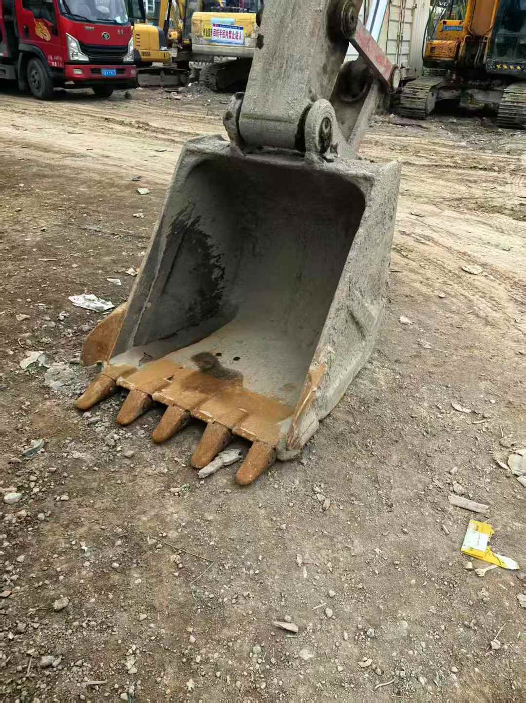 Used Hitachi ZAXIS200 Excavator 2012 Model / 3