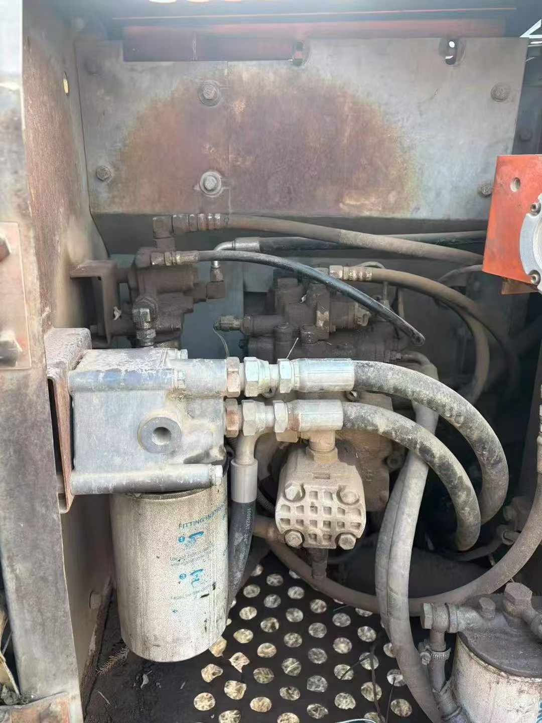 Used Hitachi ZX120 Excavator 2011 Model / 4