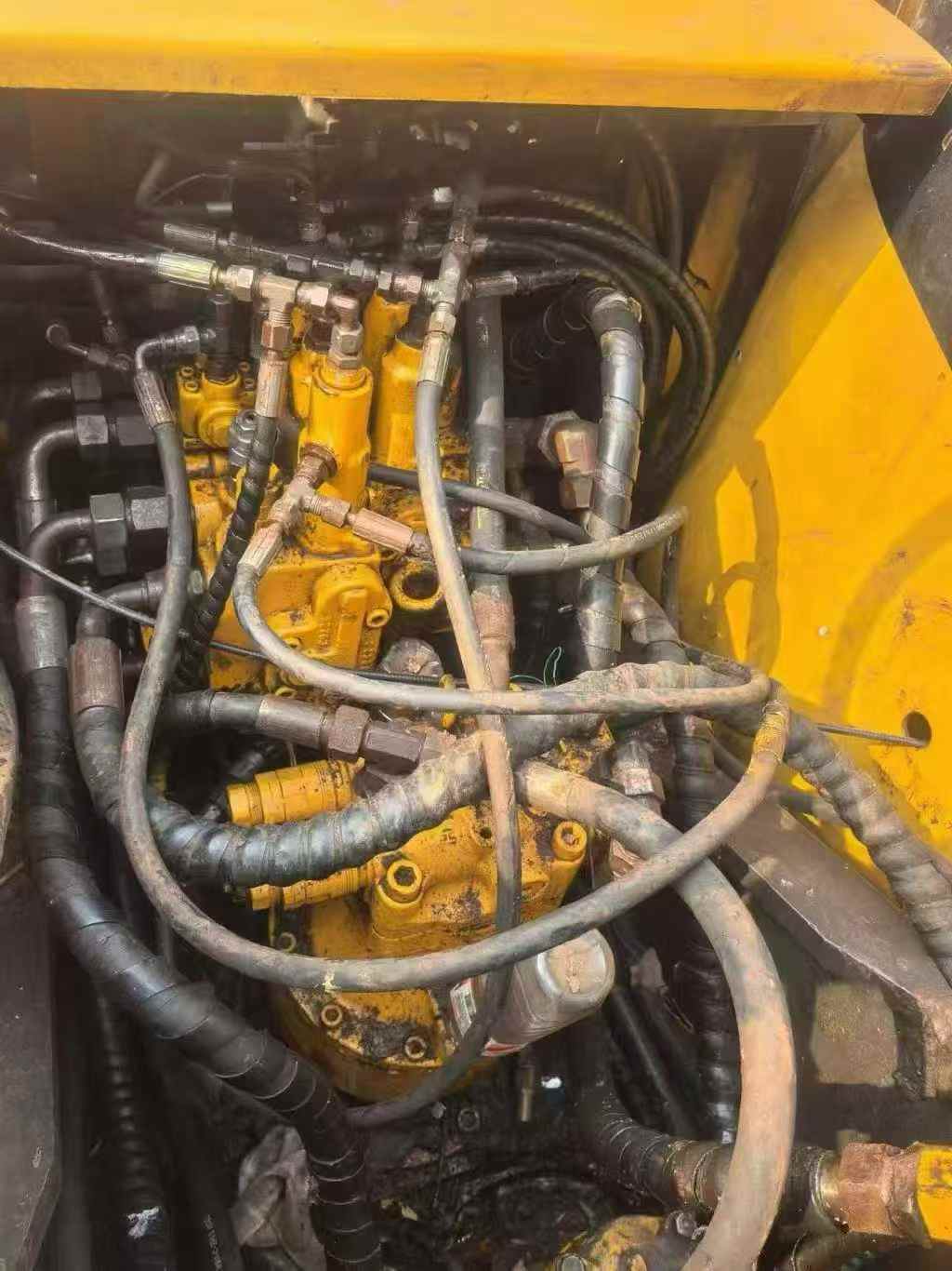 Used Sany SY135 Excavator 2016 Model / 4