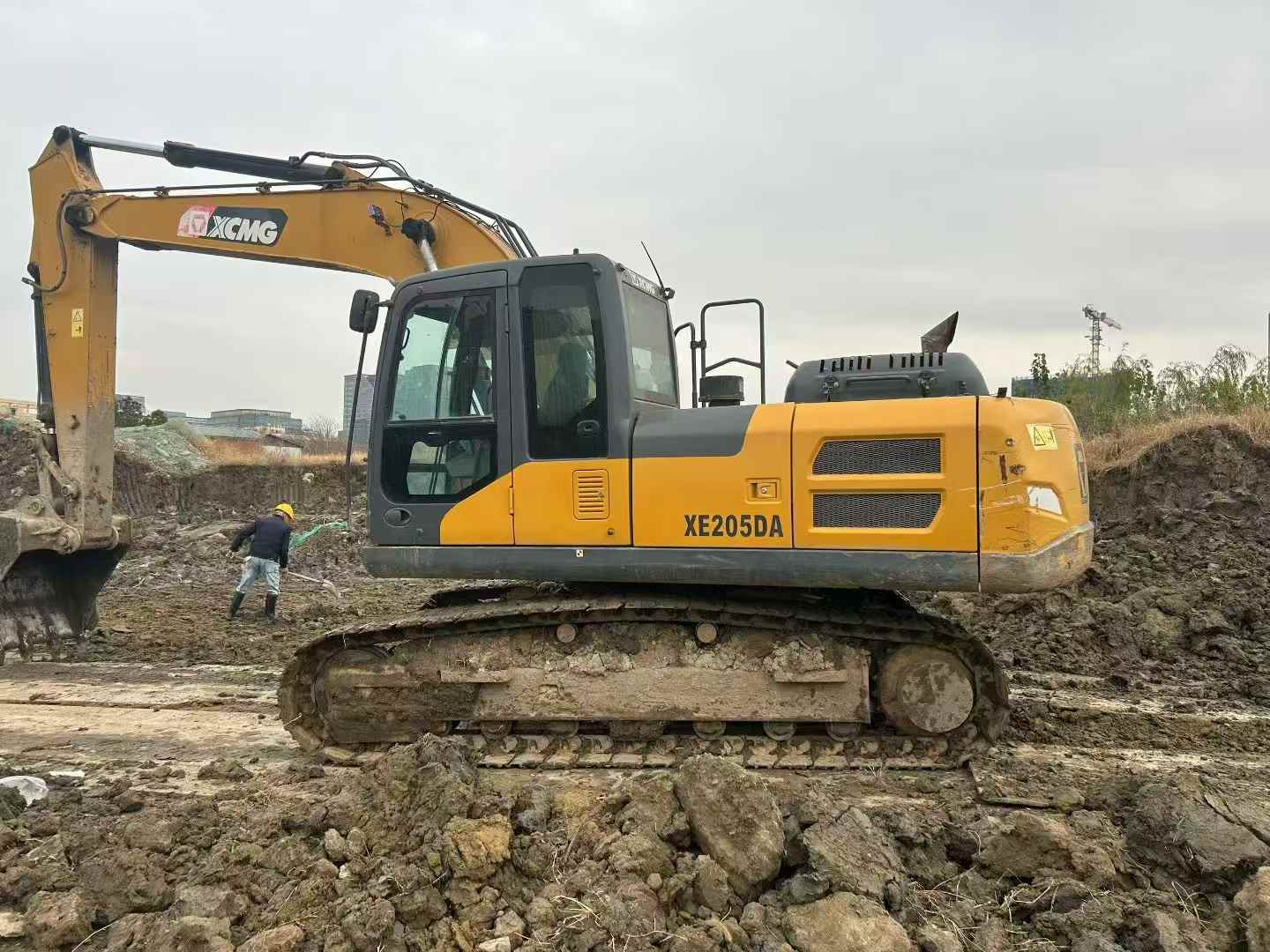 Used XCMG XE205GH Excavator 2021 Model / 2