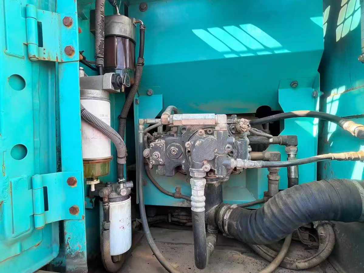 Used Kobelco SK140 Excavator 2018 Model / 3