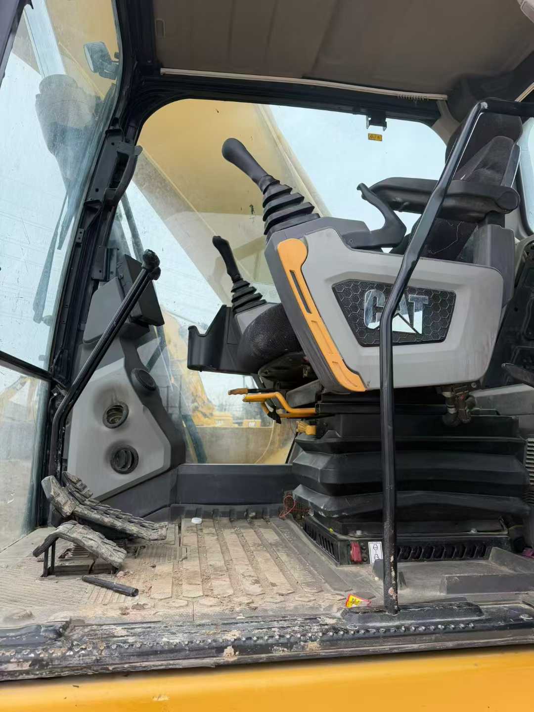 Used Caterpillar 330L Excavator 2020 Model / 8
