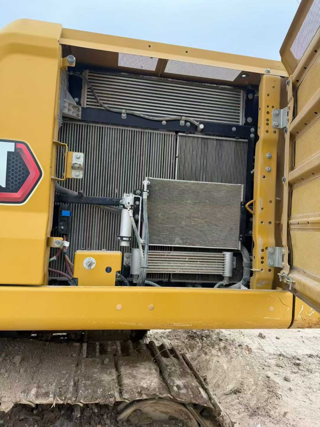 Used Caterpillar 330L Excavator 2020 Model / 4