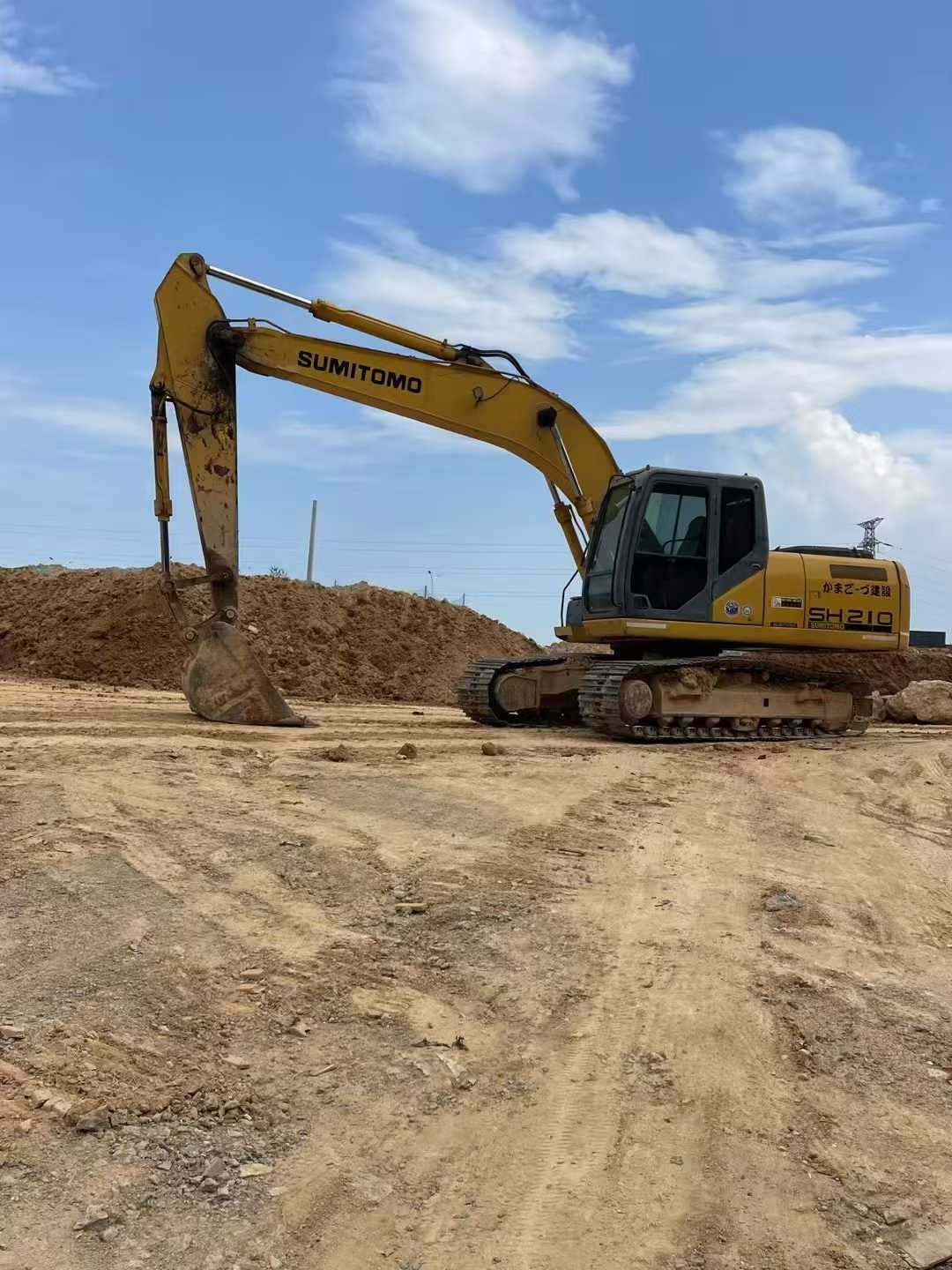 Used Sumitomo SH210-5 Excavator 2016 Model / 2