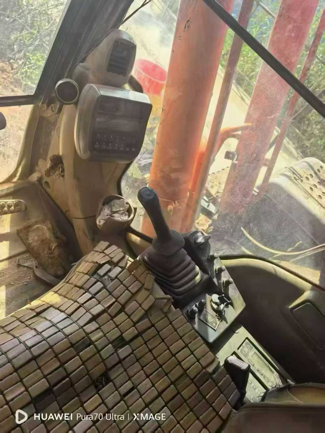 Used Hitachi ZAXIS200 Excavator 2016 Model / 4