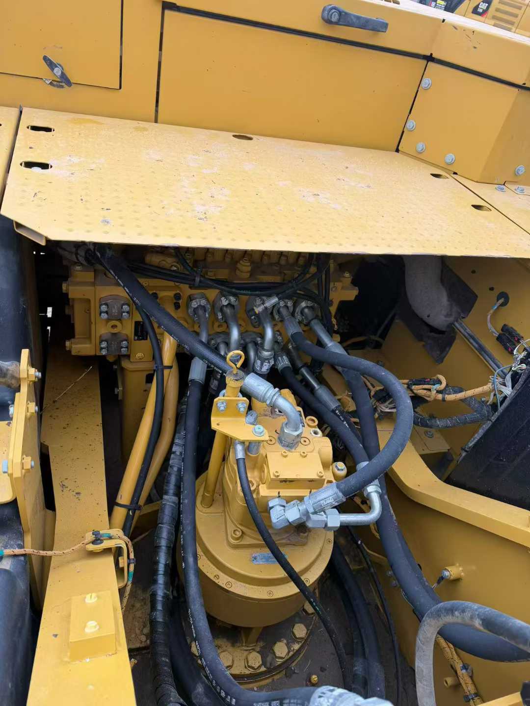 Used Caterpillar 330L Excavator 2020 Model / 7