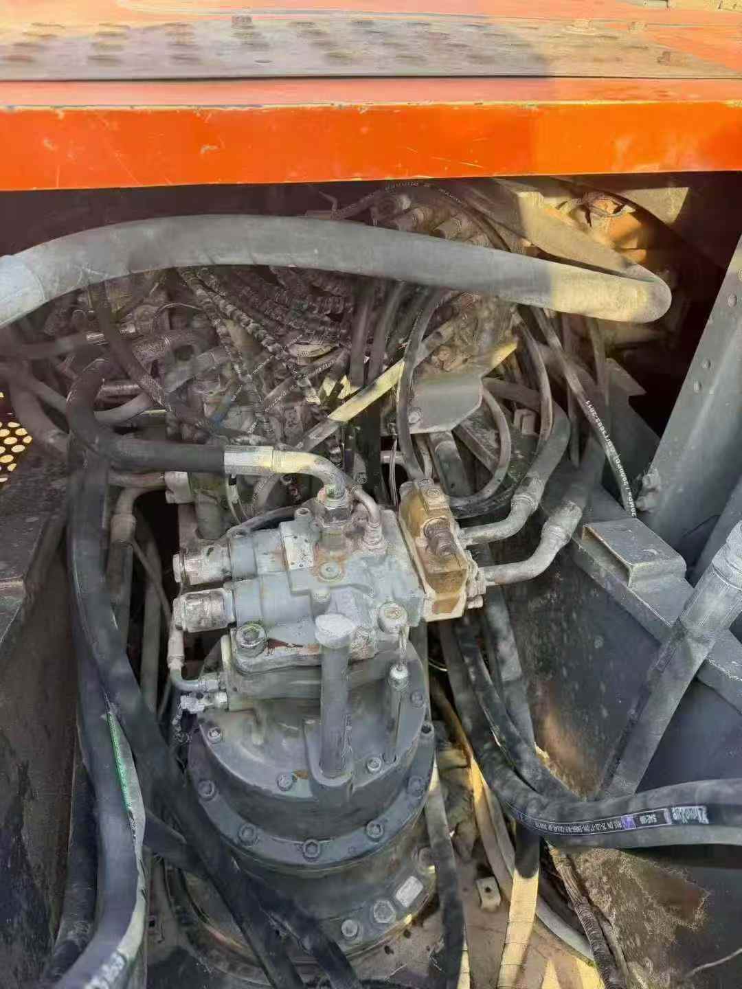 Used Hitachi ZAXIS200 Excavator 2011 Model / 4