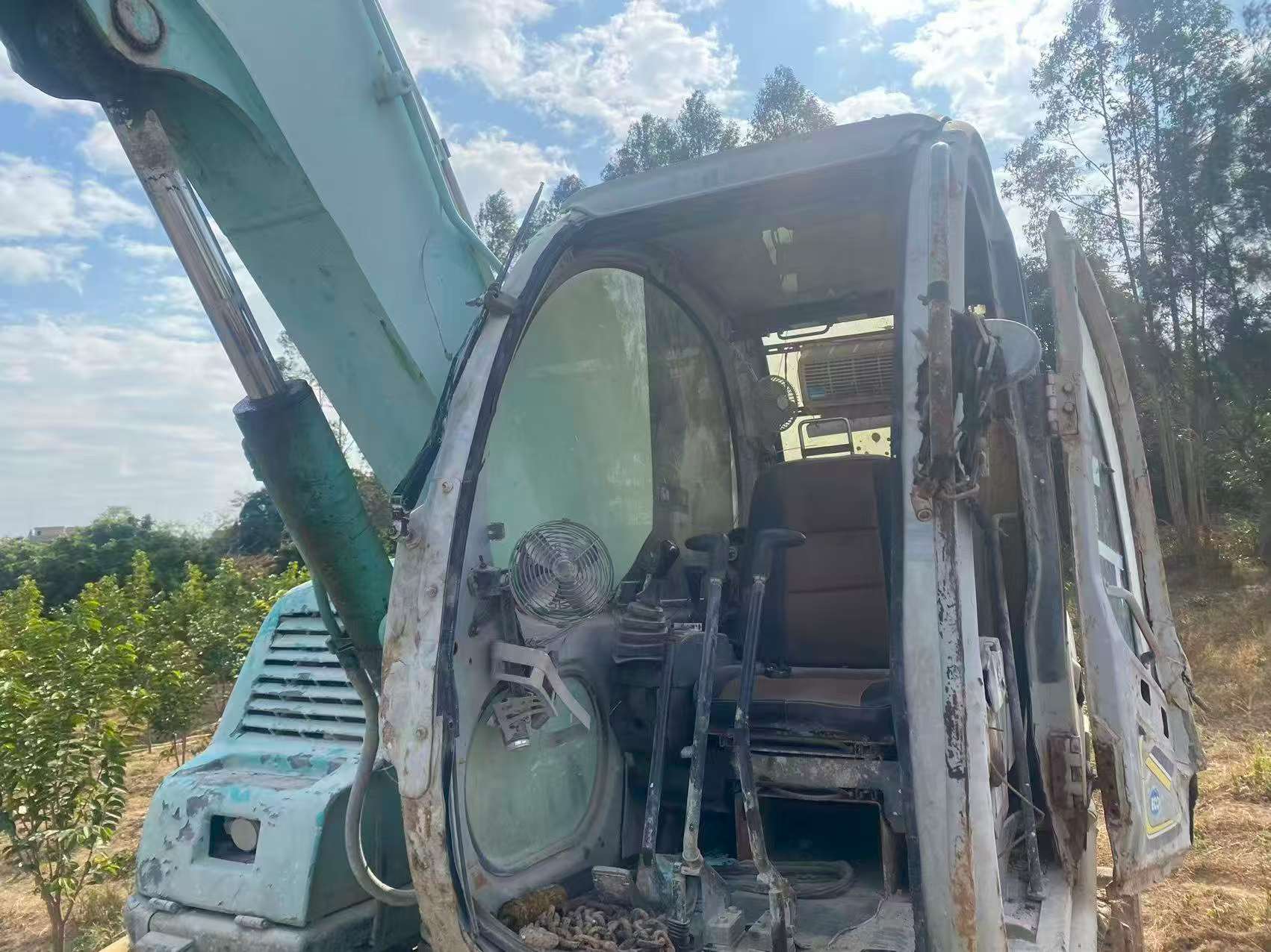 Used Kobelco SK60-5 Excavator 2016 Model / 3