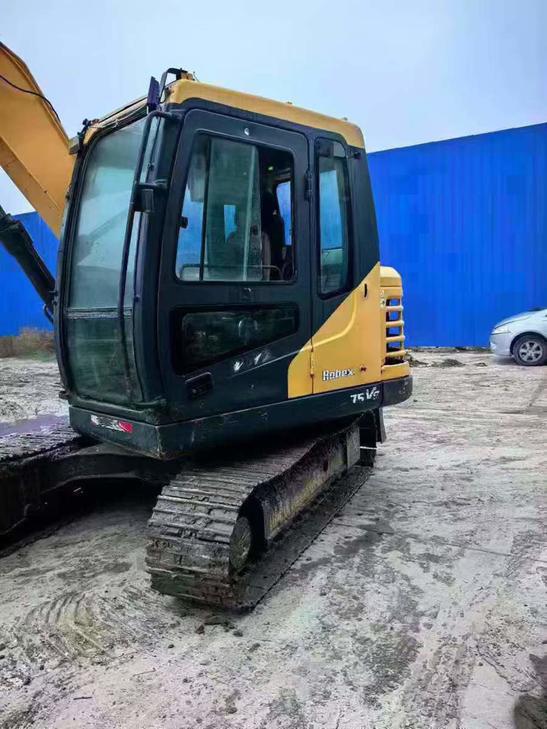 Buy Hyundai HX75 Used Excavator / 1