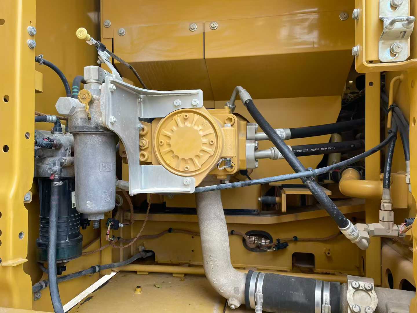 Used Caterpillar 330L Excavator 2020 Model / 5