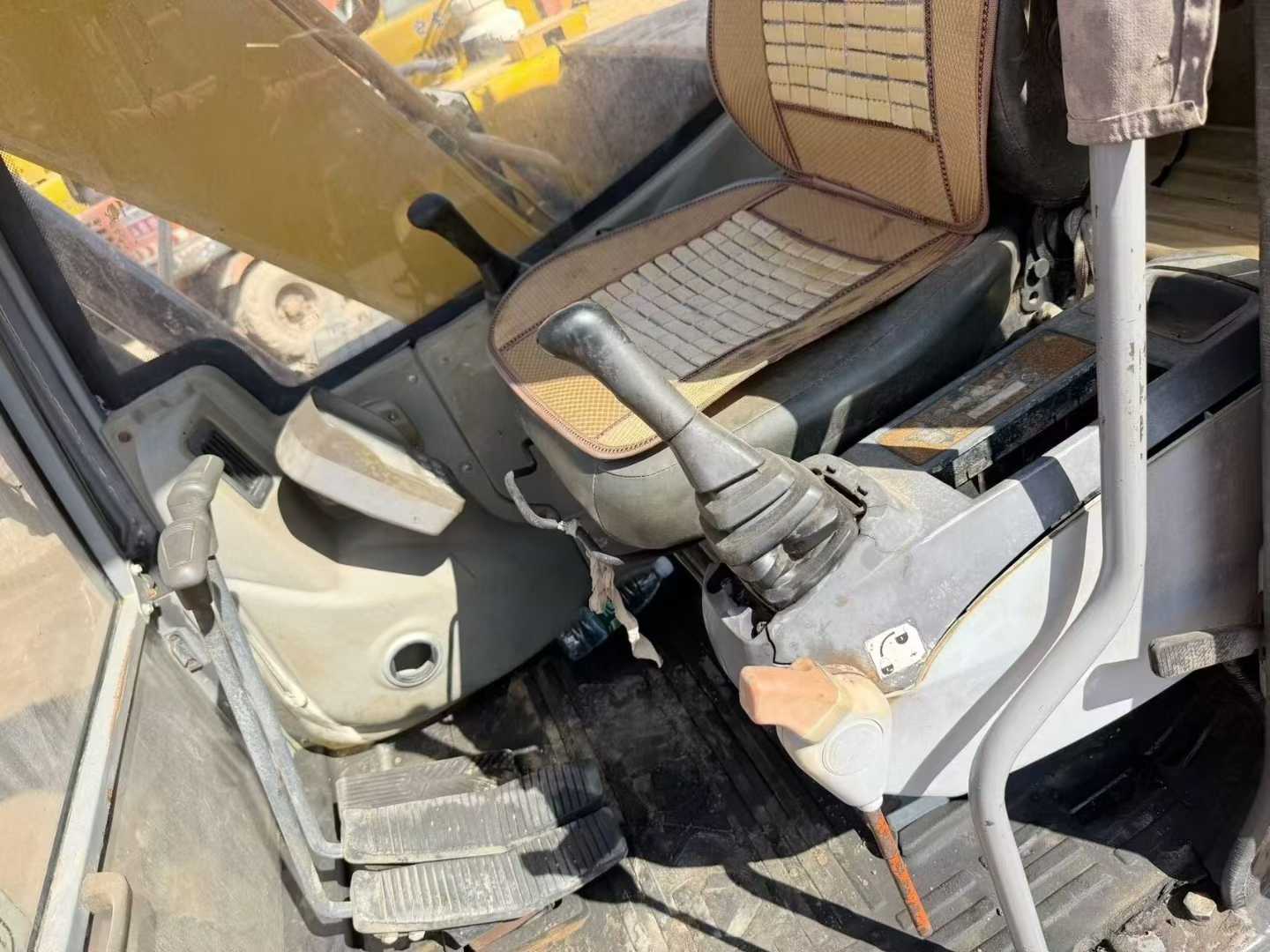 Used XCMG XE135GA Excavator 2016 Model / 5