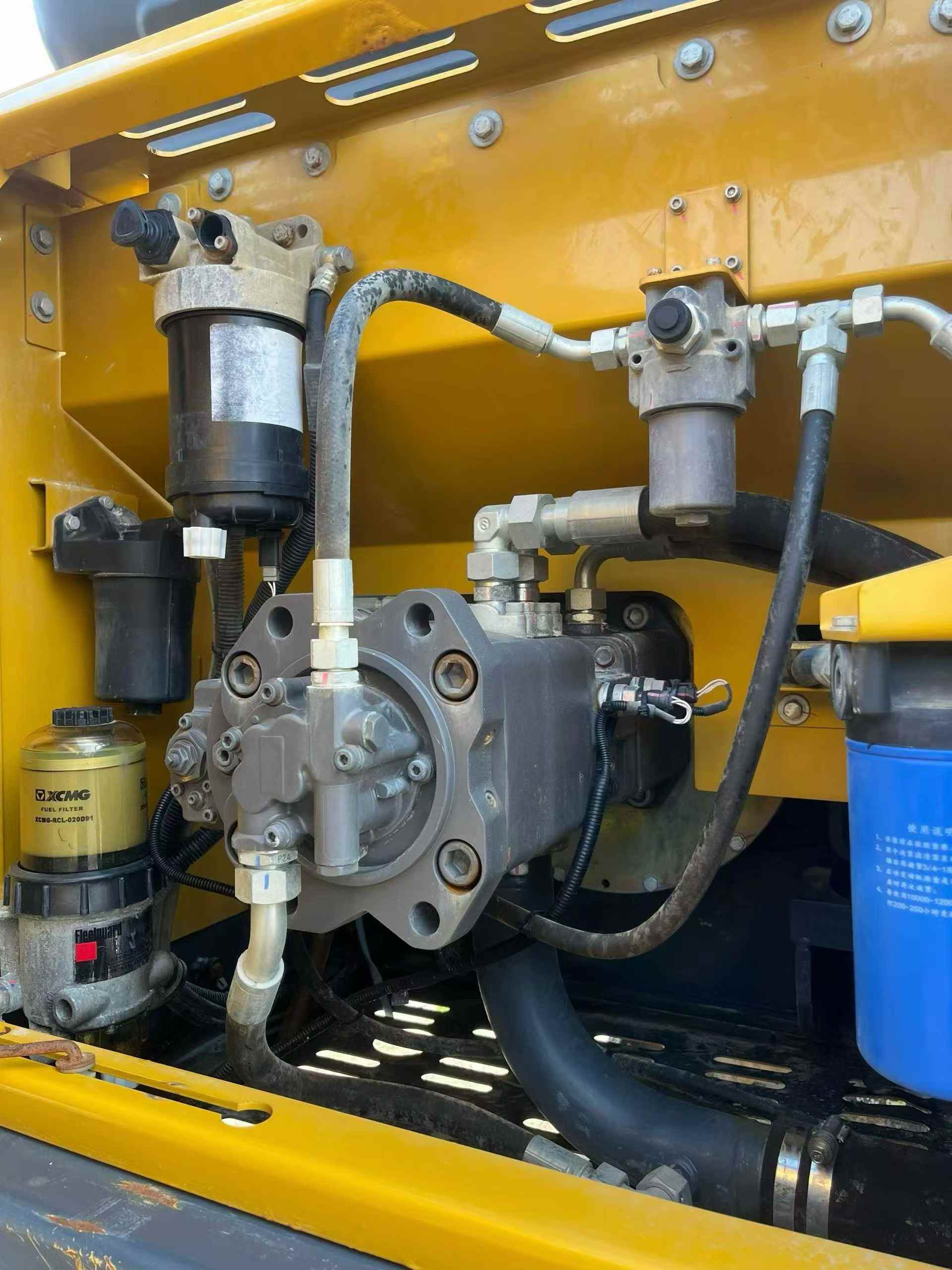 Used XCMG LW200 Excavator 2022 Model / 2