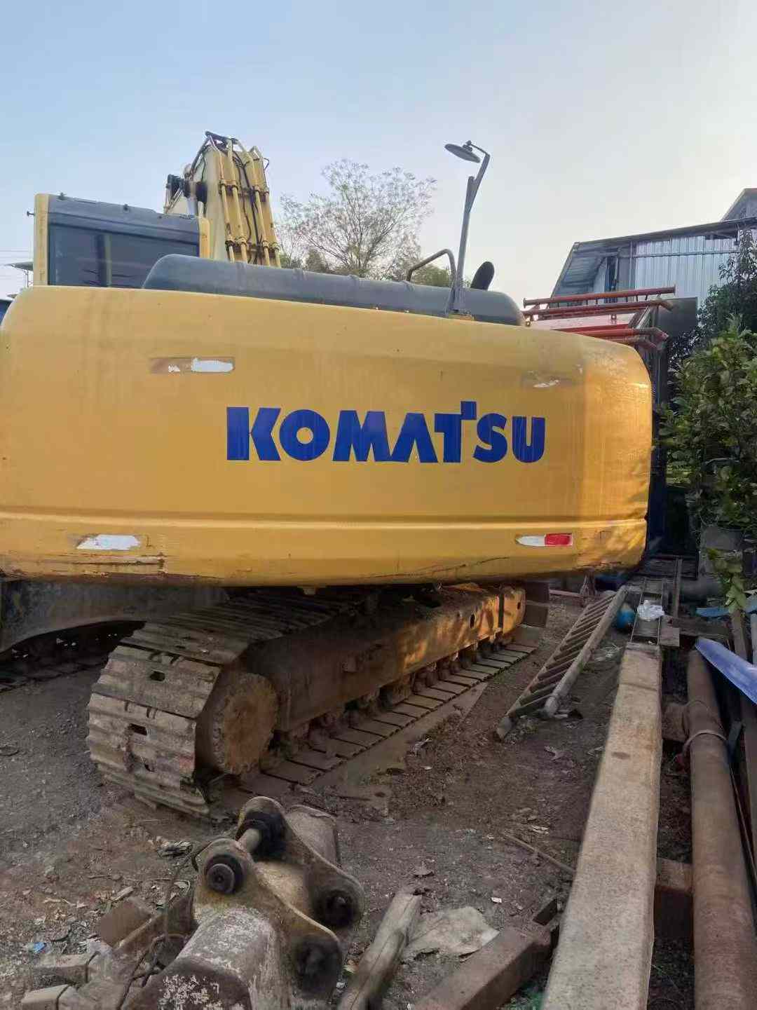 Used Komatsu PC220-8 Excavator 2013 Model / 2