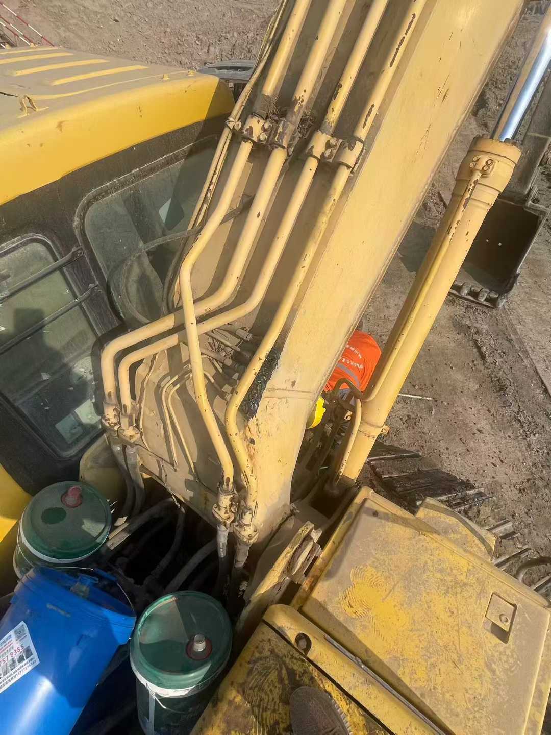 Used Komatsu PC200-6 Excavator 2016 Model / 8