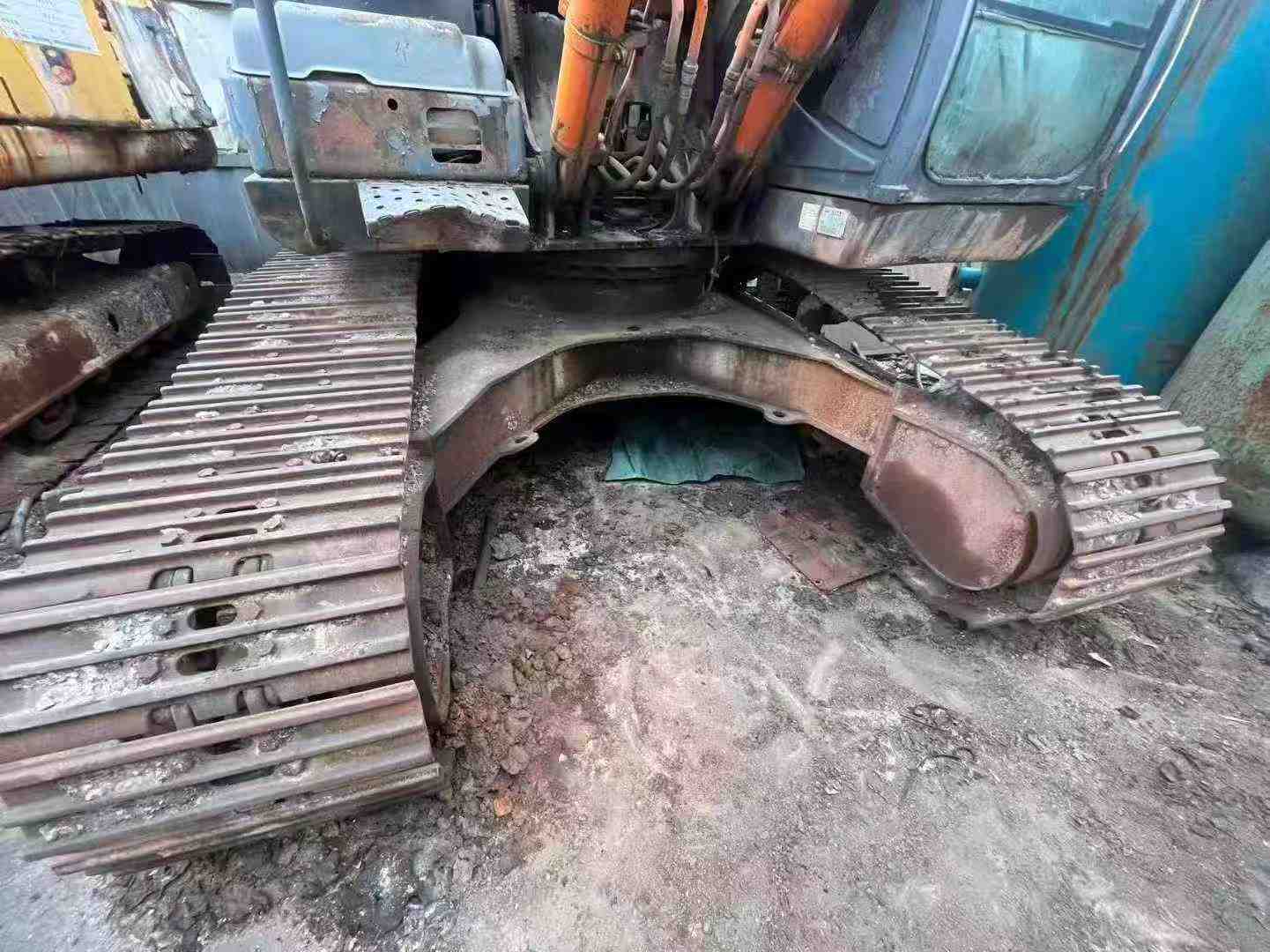 Used Hitachi ZAXIS200 Excavator 2016 Model / 3