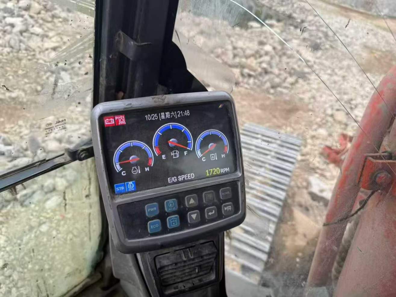Used Doosan DX380 Excavator 2014 Model / 8