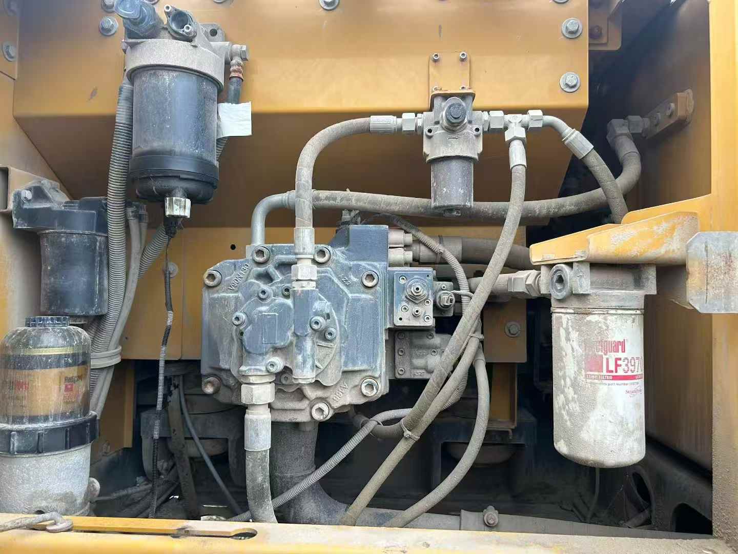 Used XCMG XE205GH Excavator 2021 Model / 7