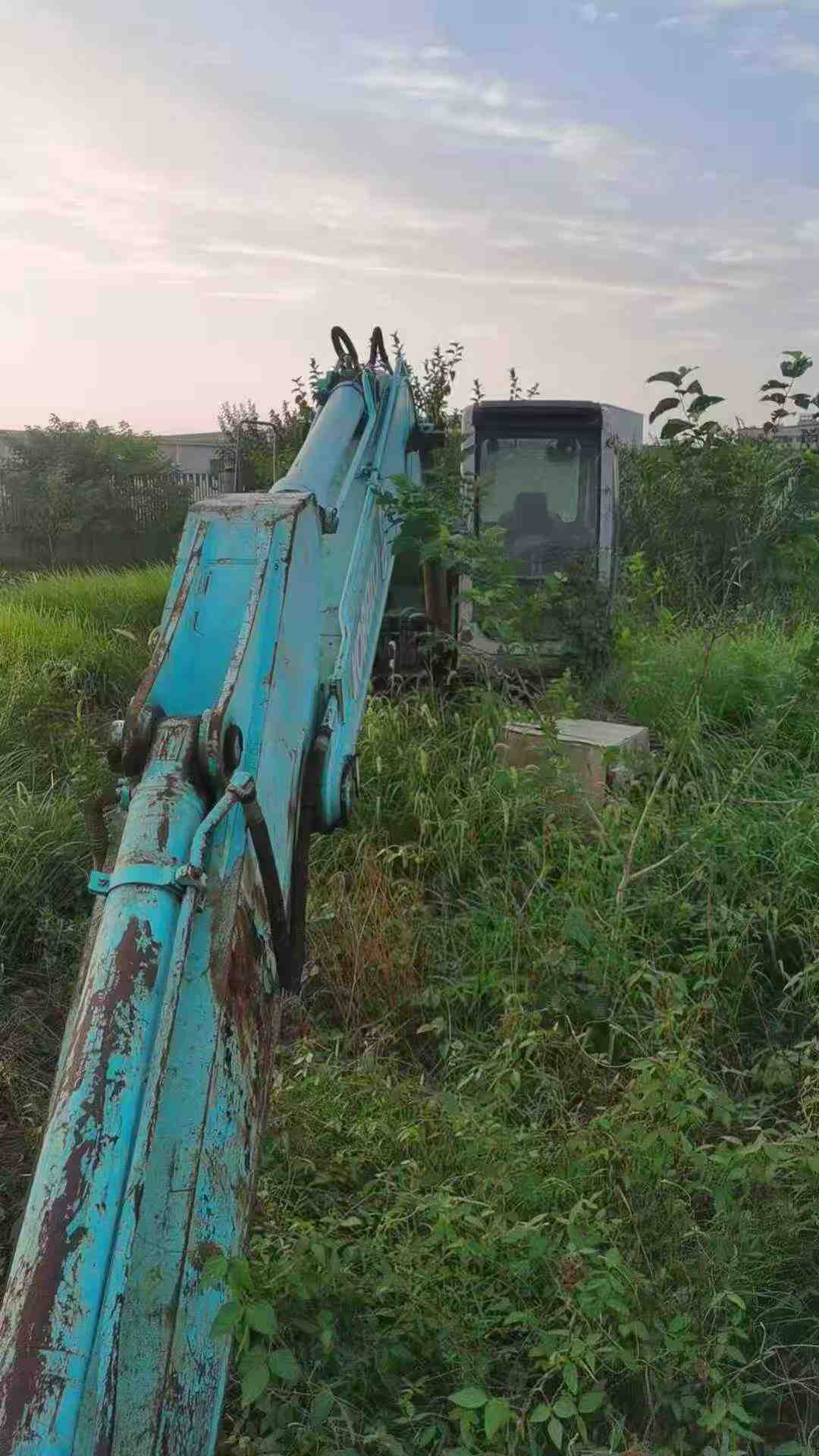 Used Kobelco SK200-6 Excavator 2016 Model / 2