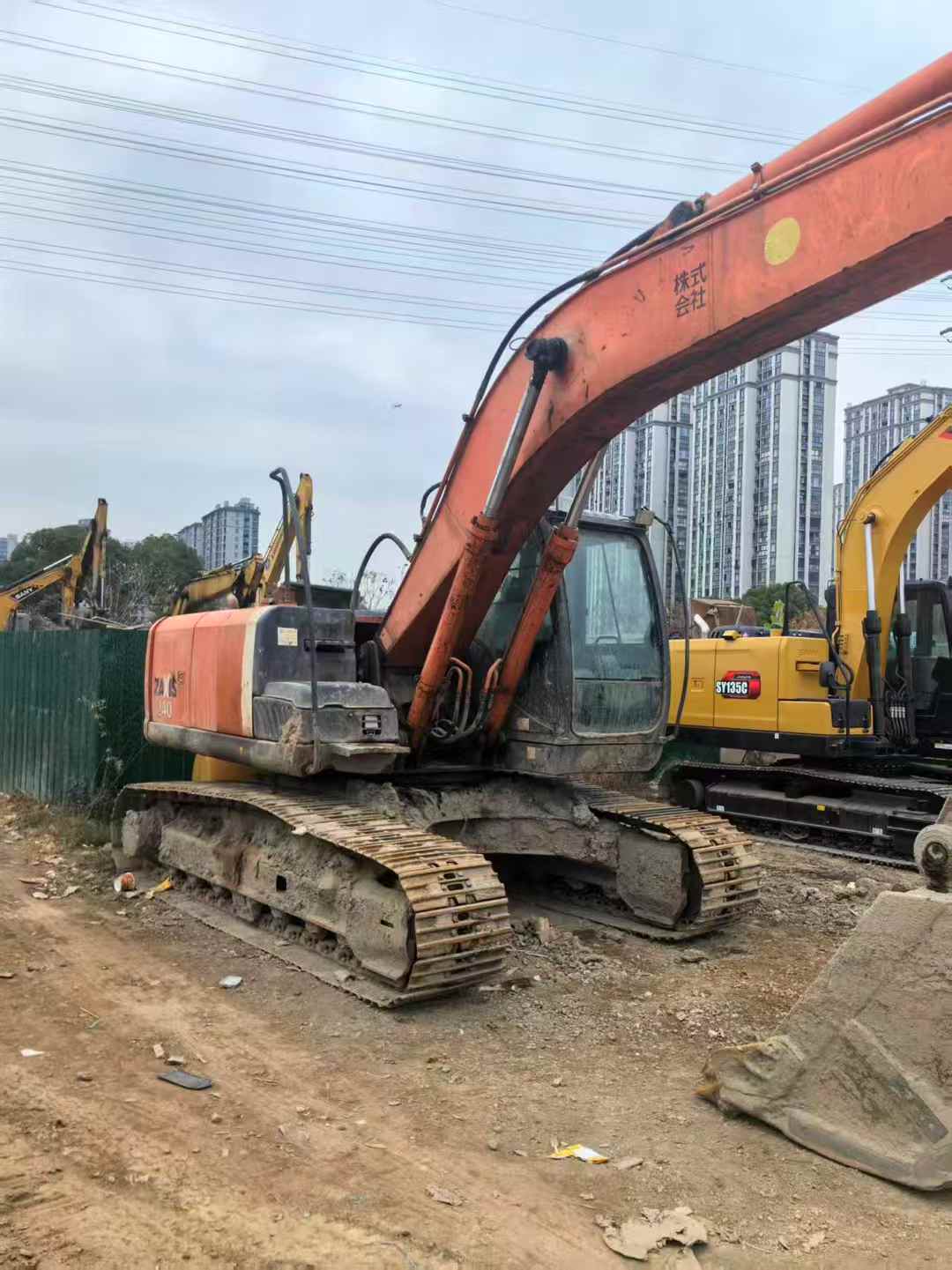 Used Hitachi ZAXIS200 Excavator 2012 Model / 5