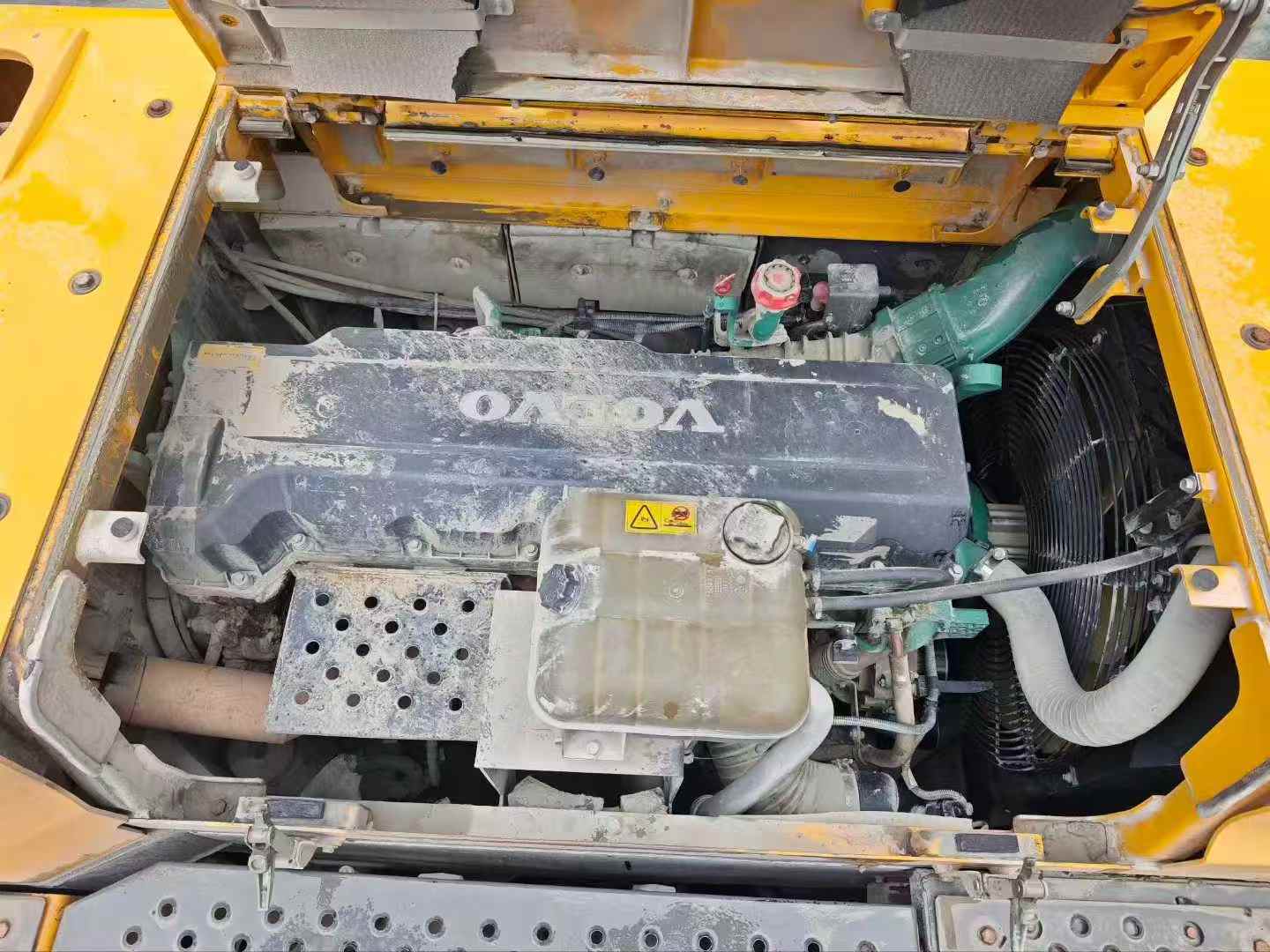 Used Volvo EC480 Excavator 2020 Model / 3