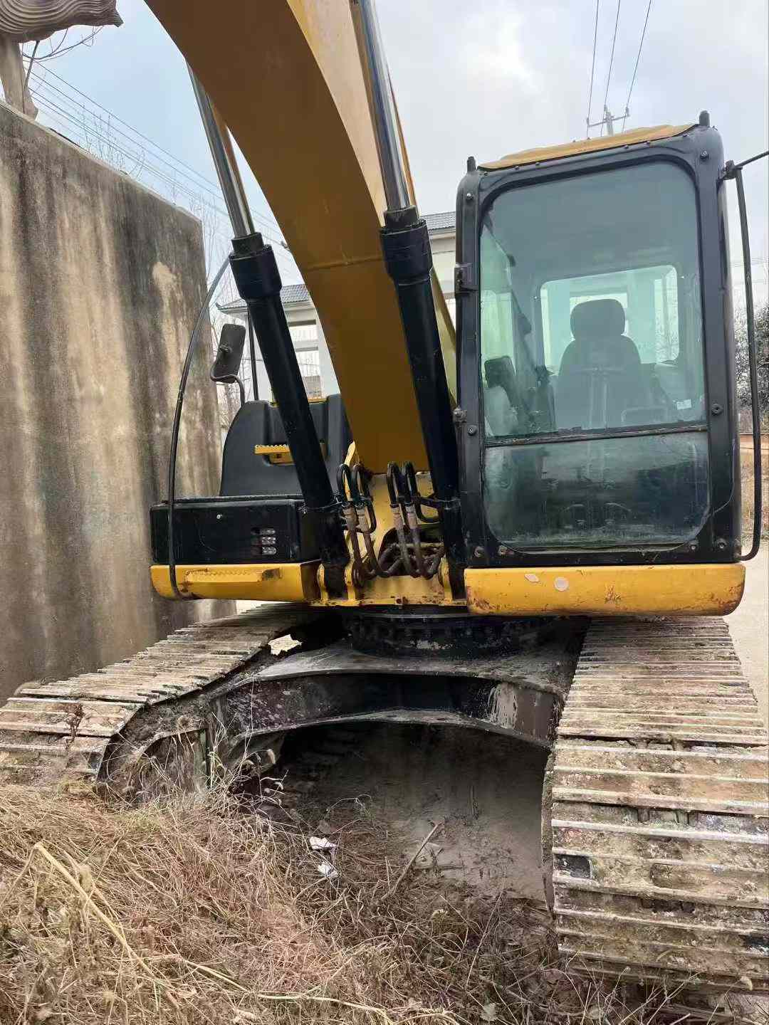 Used Caterpillar 320D Excavator 2014 Model / 9