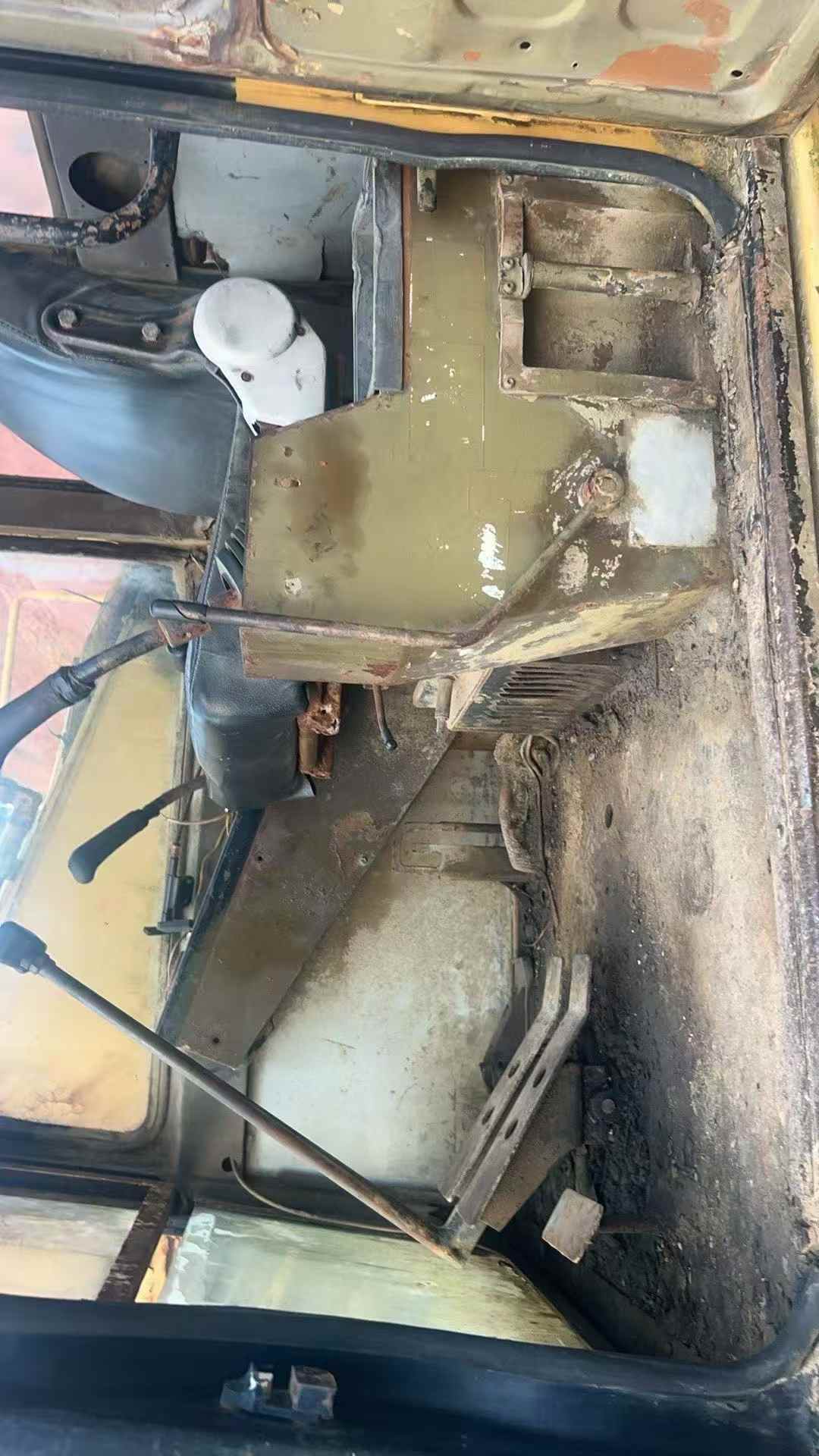 Used Caterpillar CT20 Excavator 2016 Model / 8