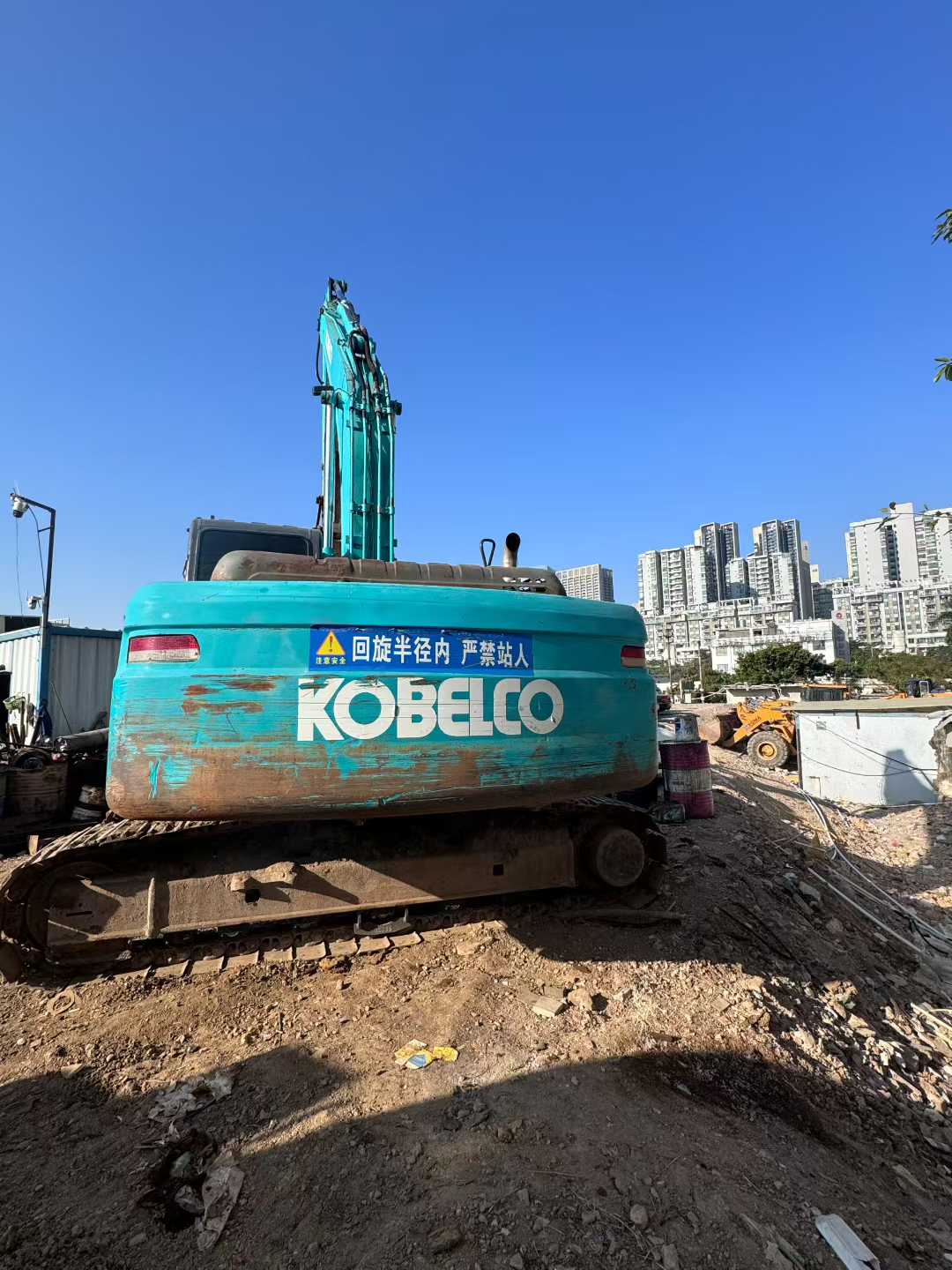 Used Kobelco SK200 Excavator 2016 Model / 2