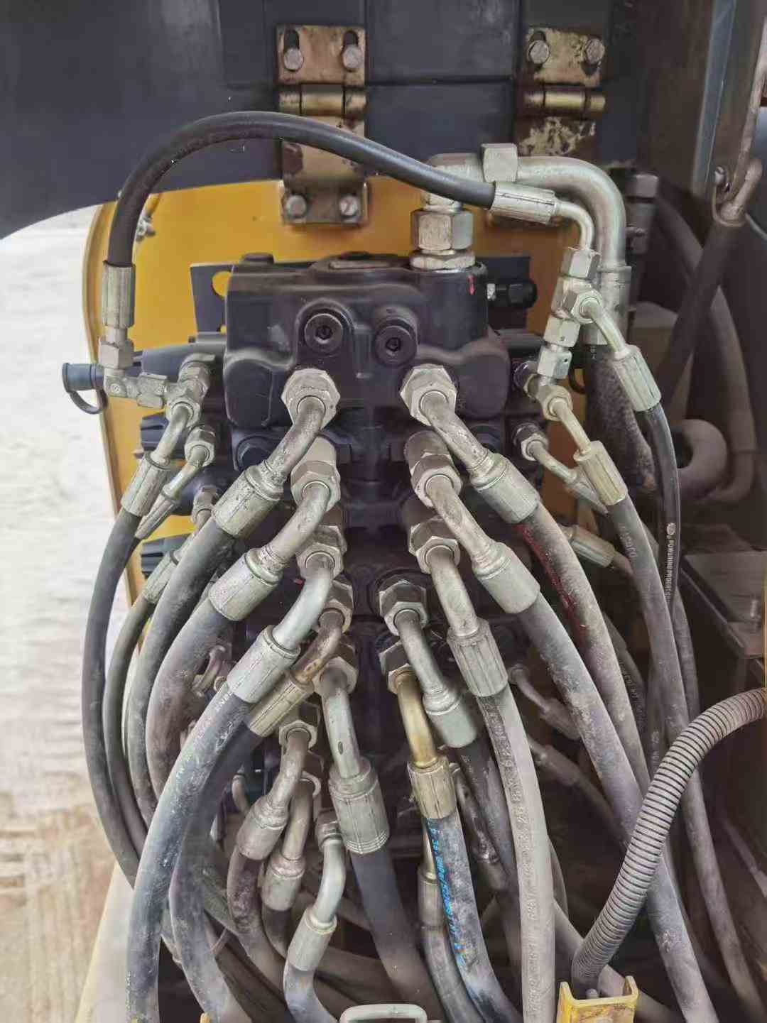 Used XCMG XE60 Excavator 2020 Model / 4