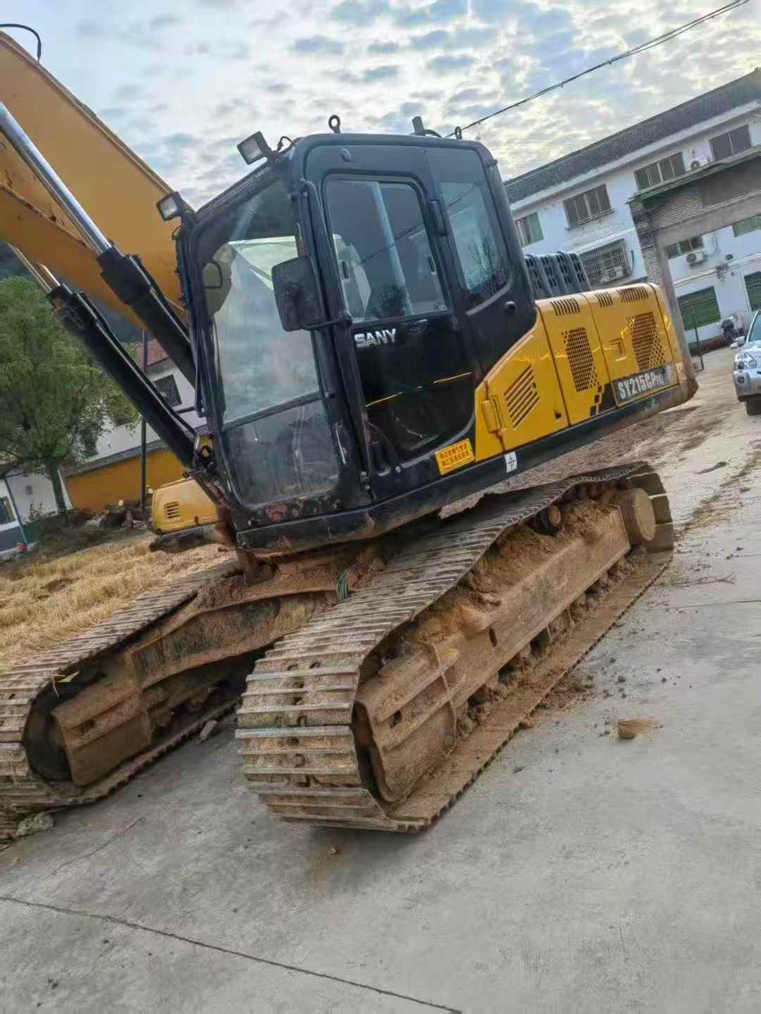 Used Sany SY200H Excavator 2021 Model / 9