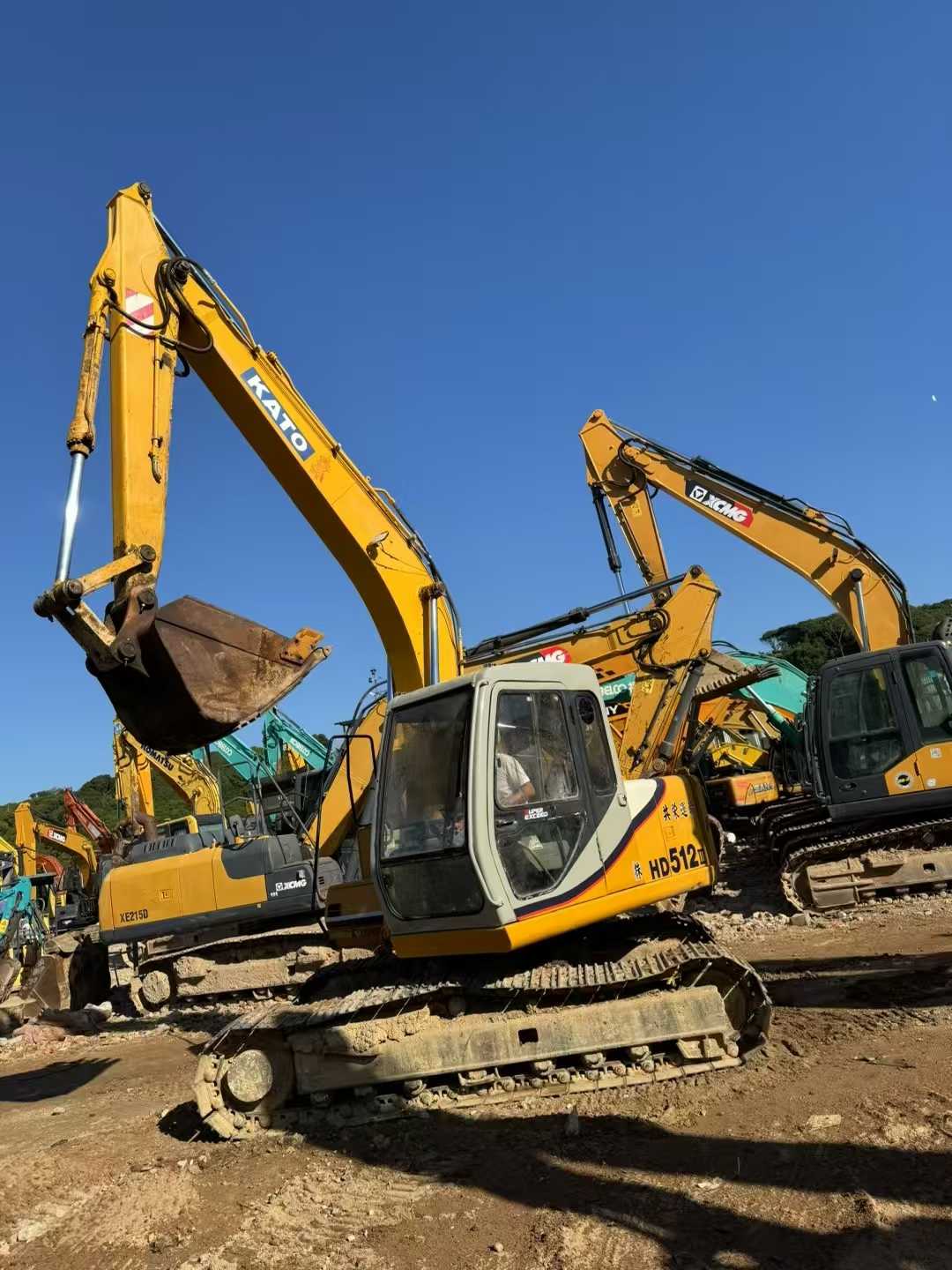 Used Kato HD512 Excavator 2016 Model / 8