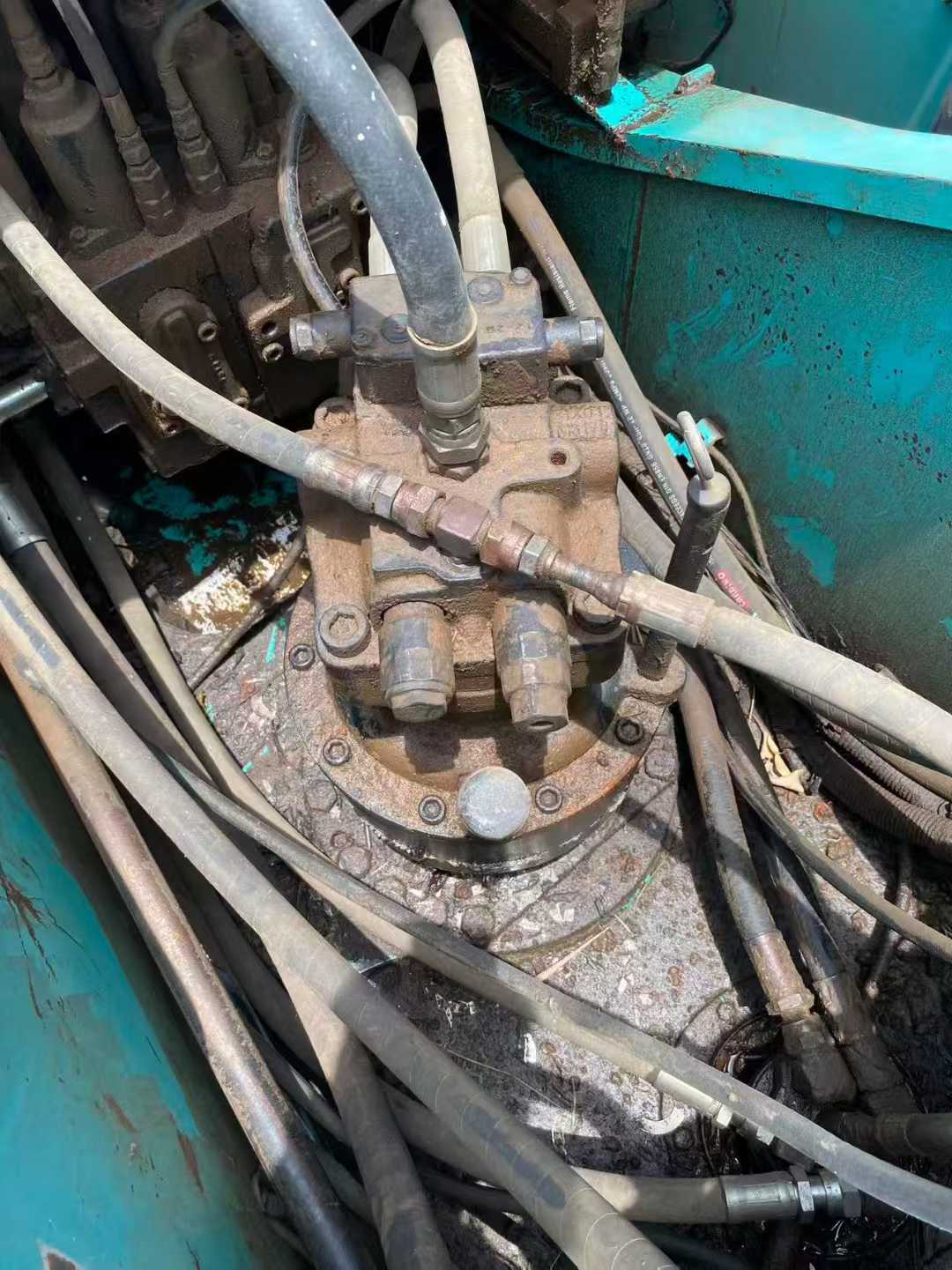 Used Kobelco SK200 Excavator 2016 Model / 5