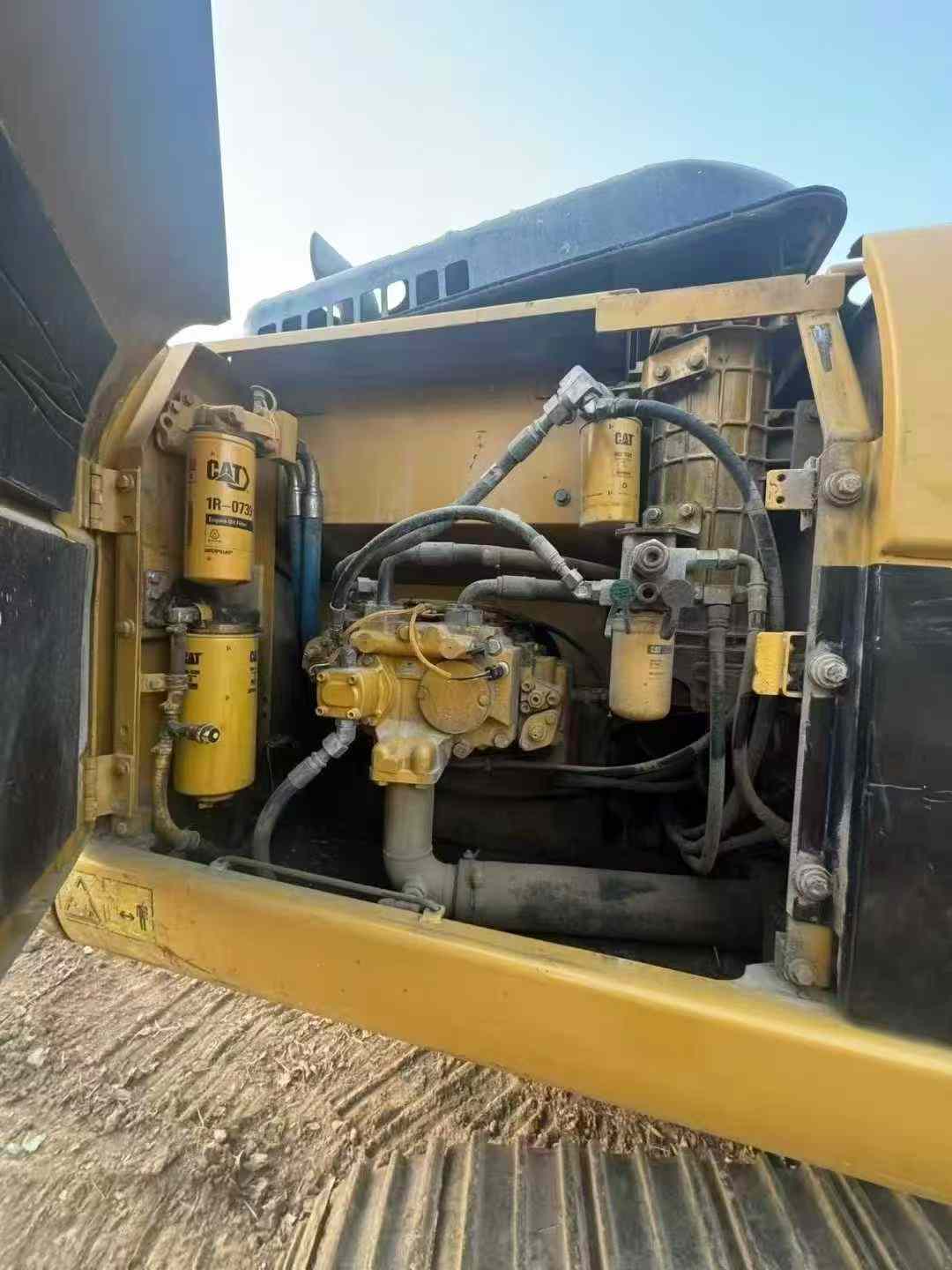 Used Caterpillar 320D Excavator 2013 Model / 7